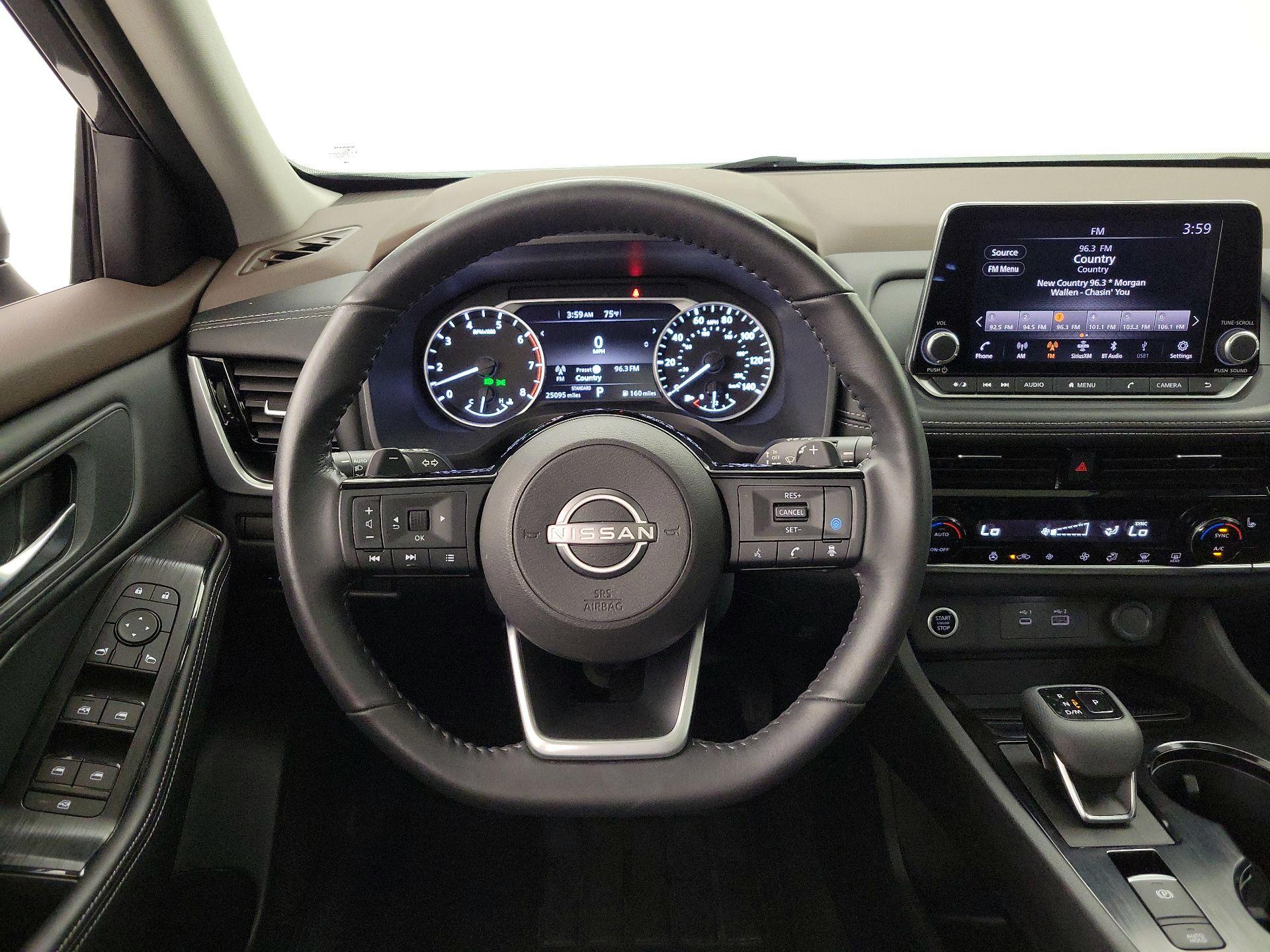 Thumbnail: 2022 Nissan Rogue - 10