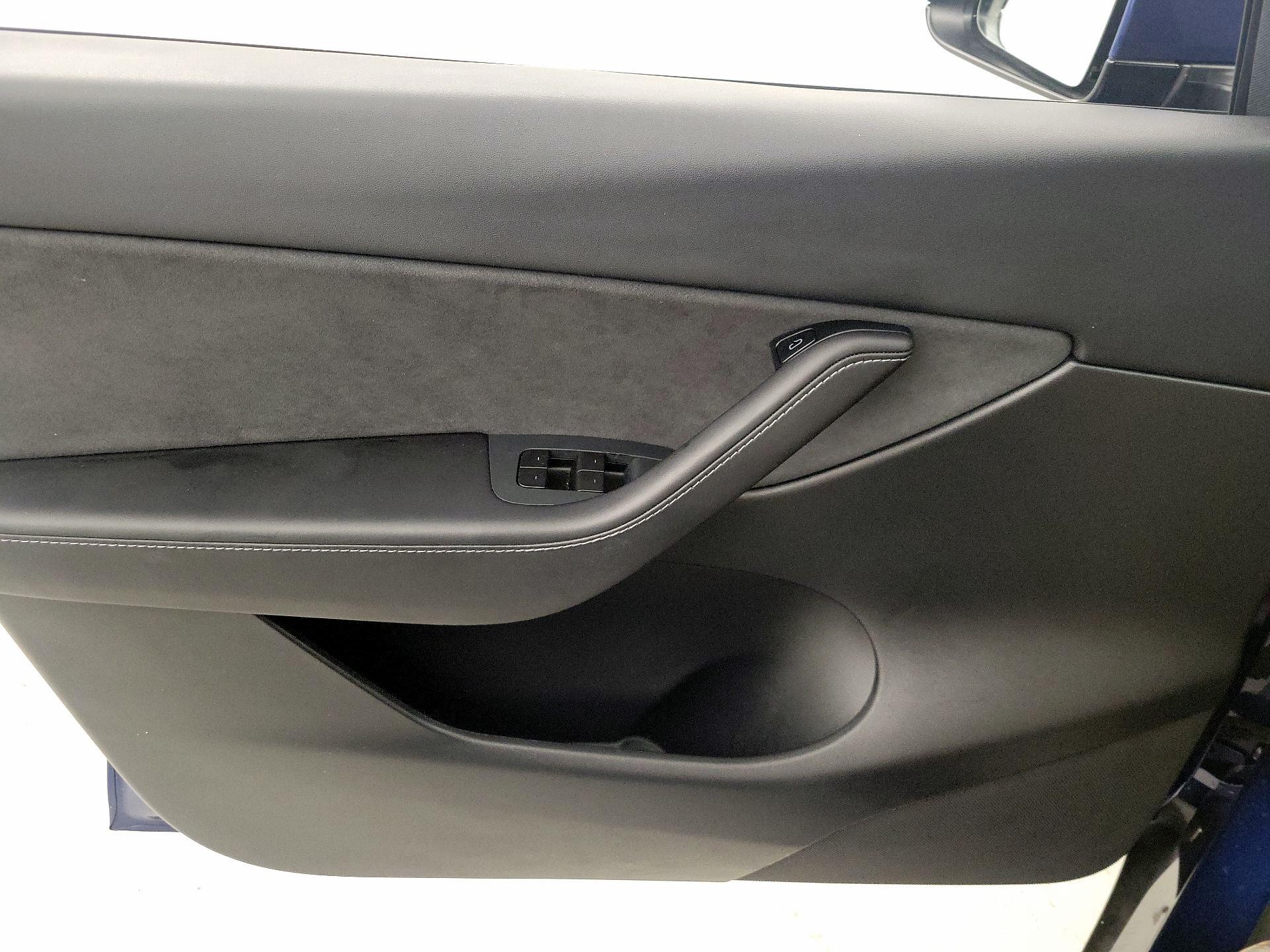 Thumbnail: 2021 Tesla Model Y - 12