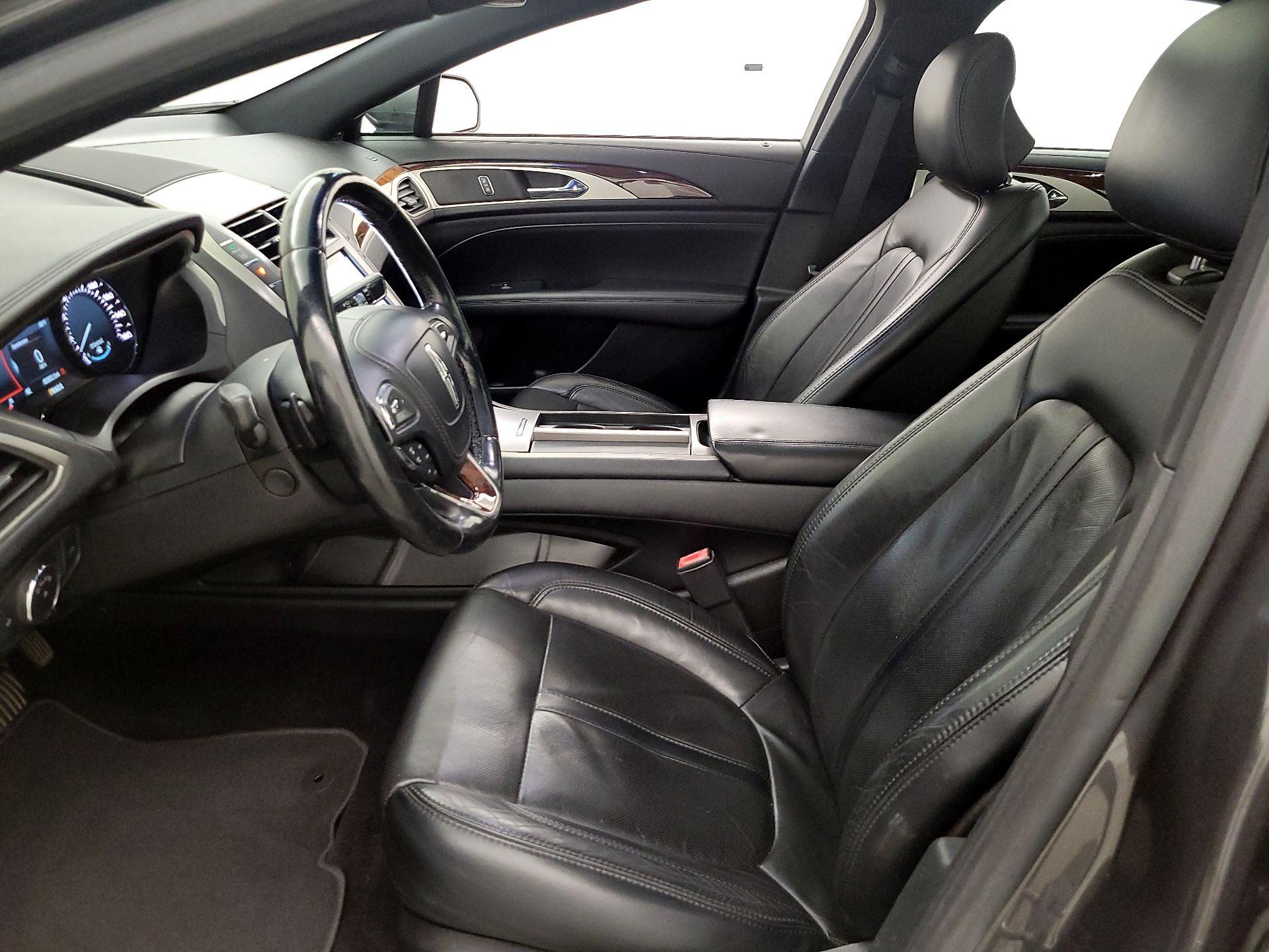 Thumbnail: 2017 Lincoln MKZ - 11