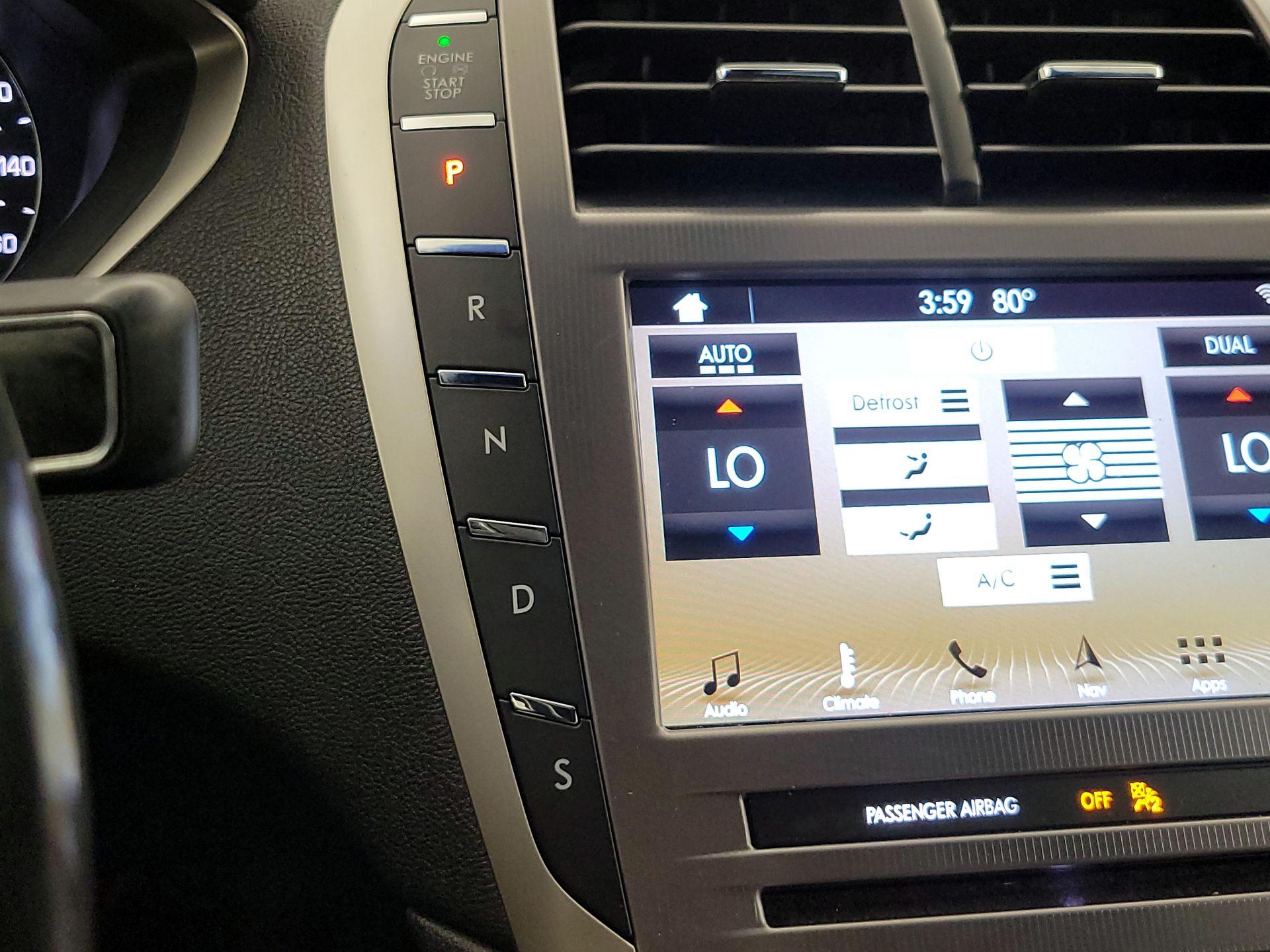Thumbnail: 2017 Lincoln MKZ - 18