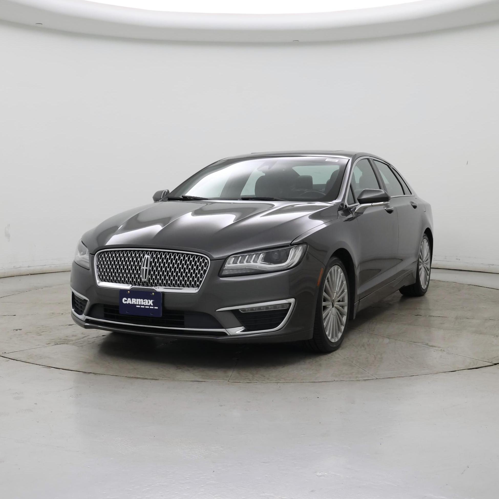 Thumbnail: 2017 Lincoln MKZ - 4