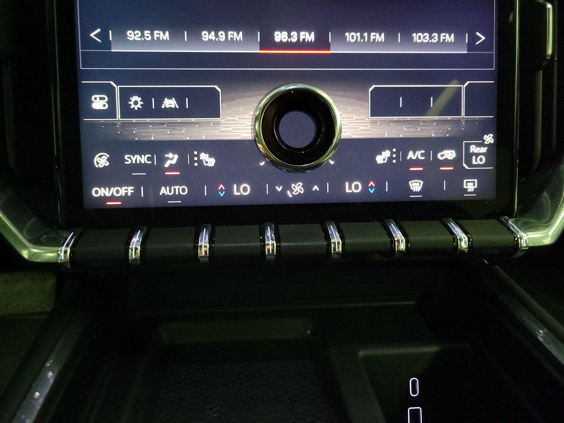 Thumbnail: 2025 GMC Acadia - 17