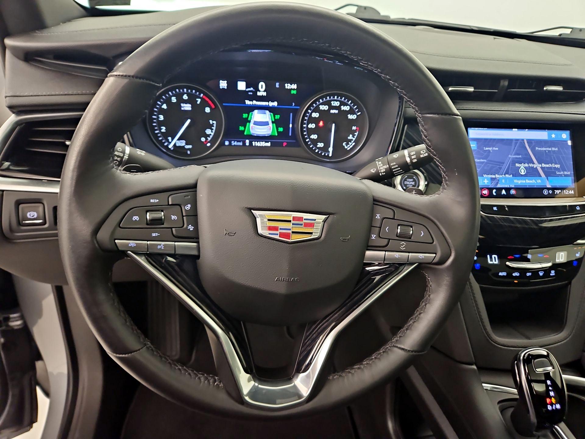 Thumbnail: 2024 Cadillac XT6 - 10