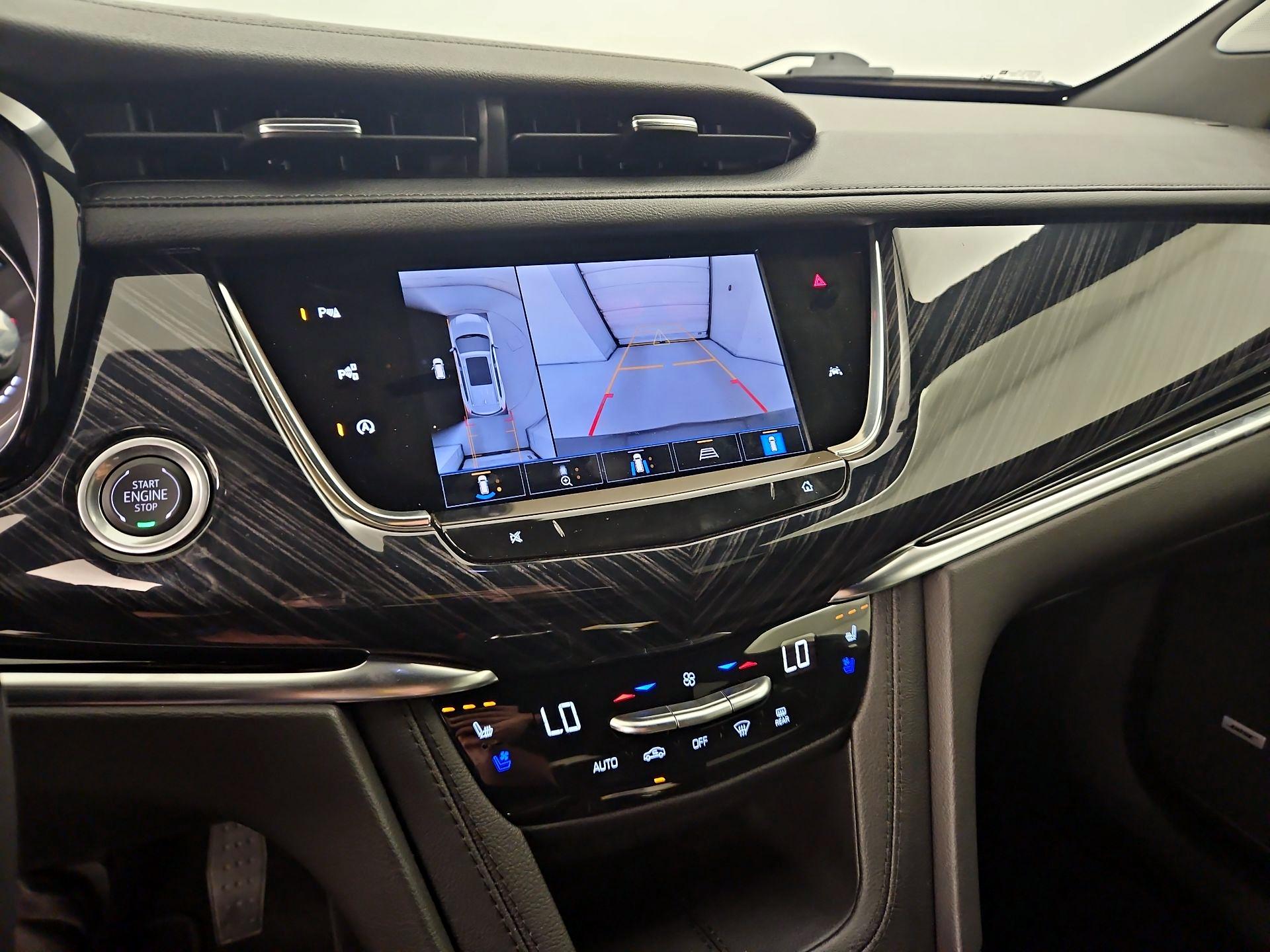 Thumbnail: 2024 Cadillac XT6 - 15