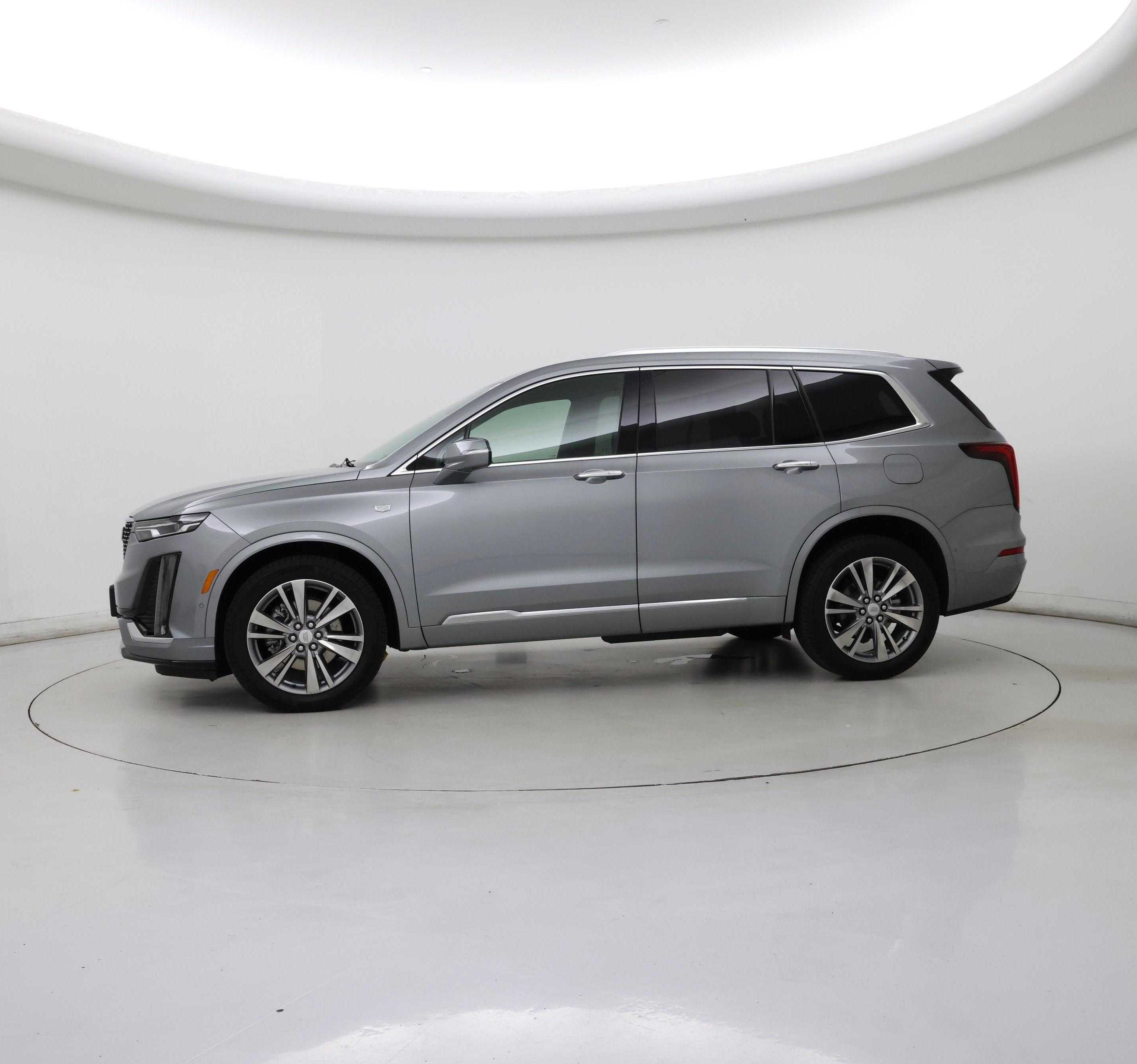 Thumbnail: 2024 Cadillac XT6 - 3