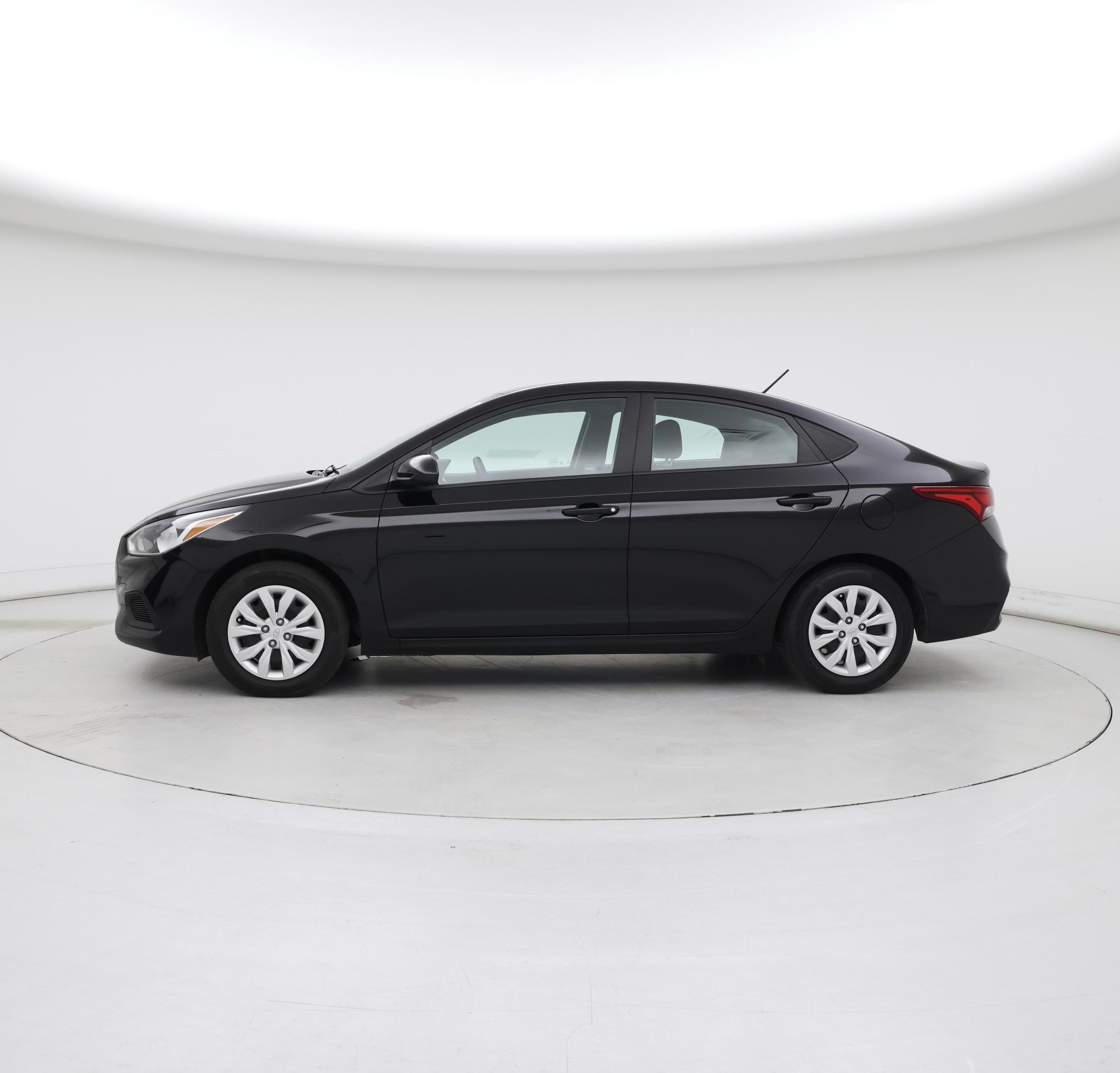 Thumbnail: 2021 Hyundai Accent - 3