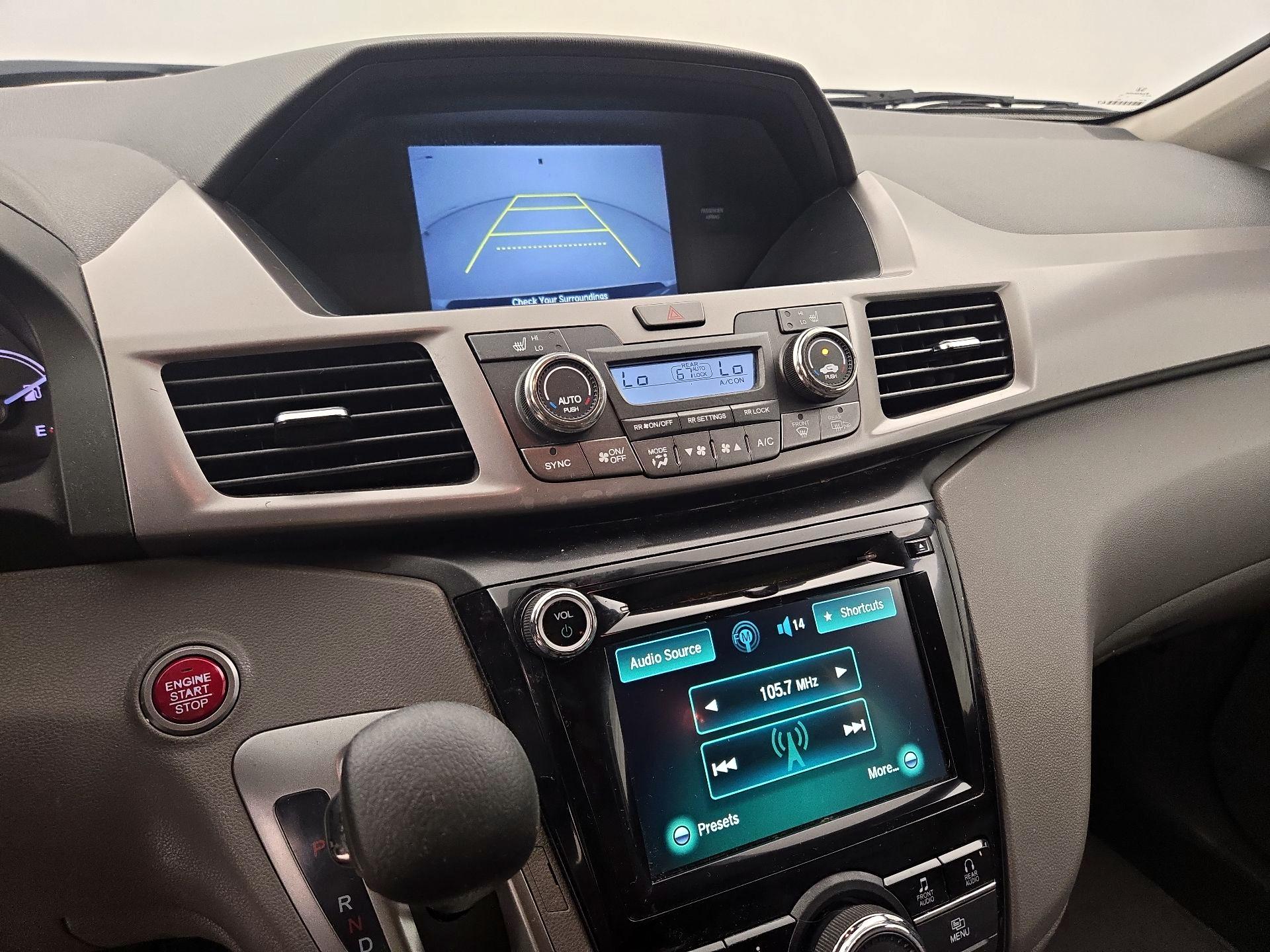 Thumbnail: 2016 Honda Odyssey - 14