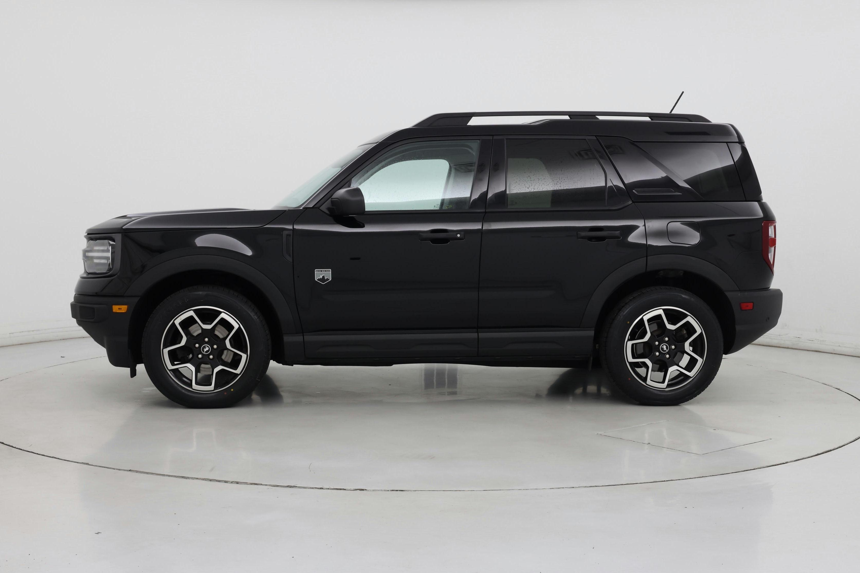 Thumbnail: 2022 Ford Bronco Sport - 3