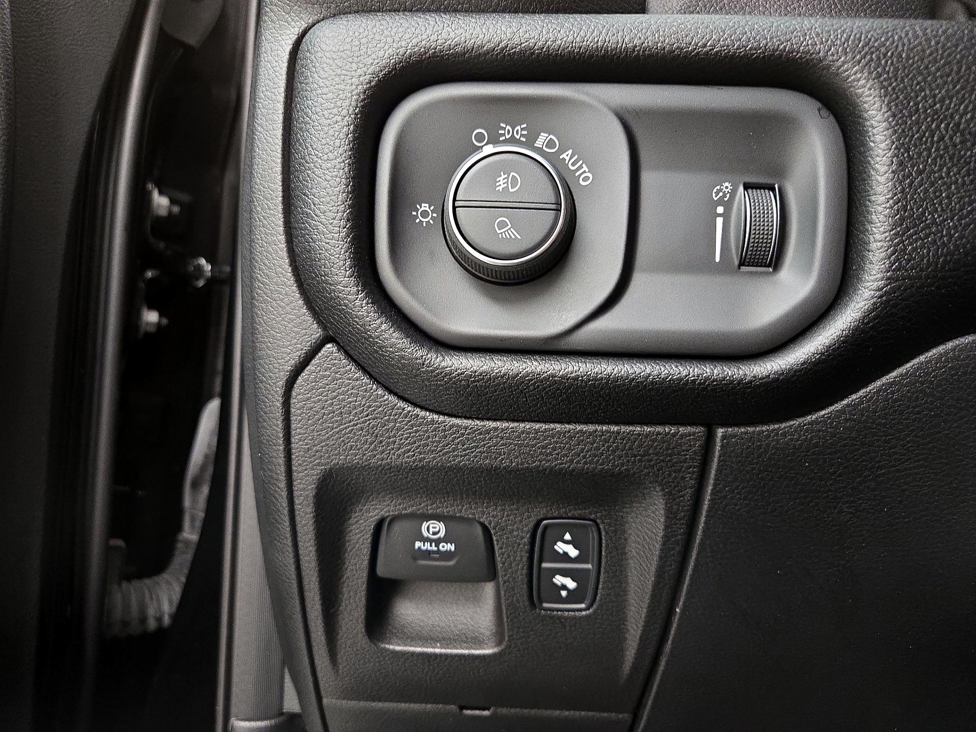 Thumbnail: 2022 RAM 1500 - 13