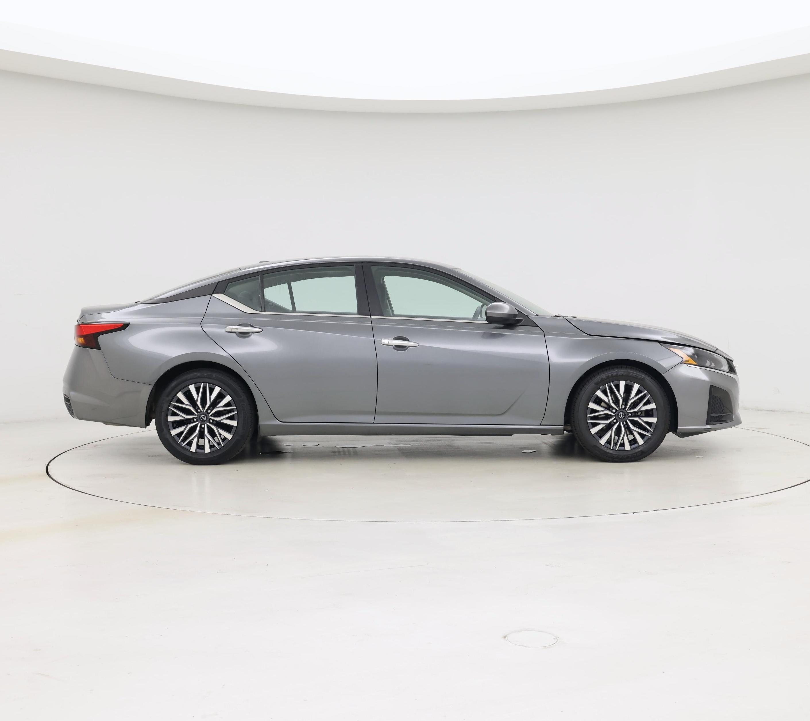 Thumbnail: 2023 Nissan Altima - 7