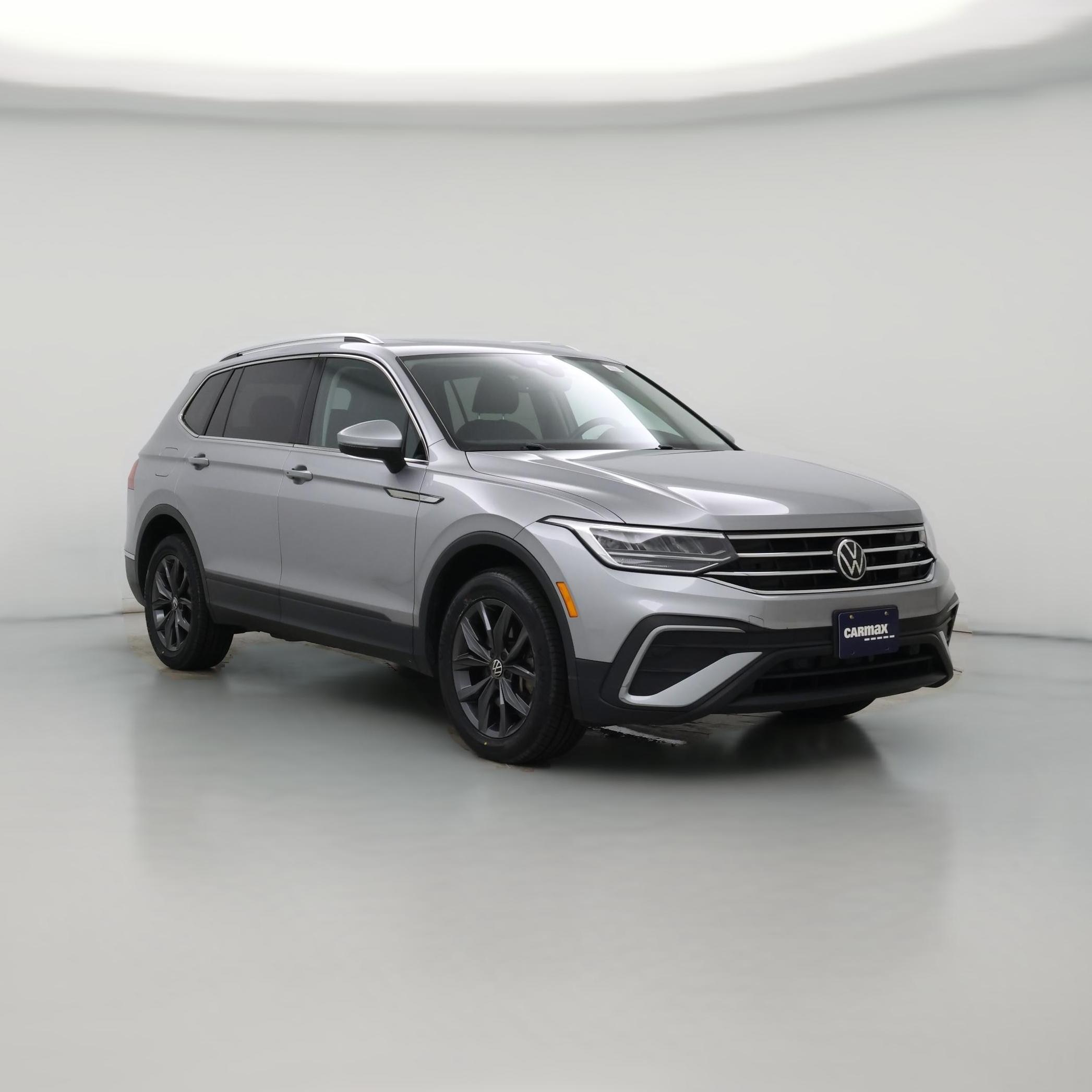 Thumbnail: 2022 Volkswagen Tiguan - 1