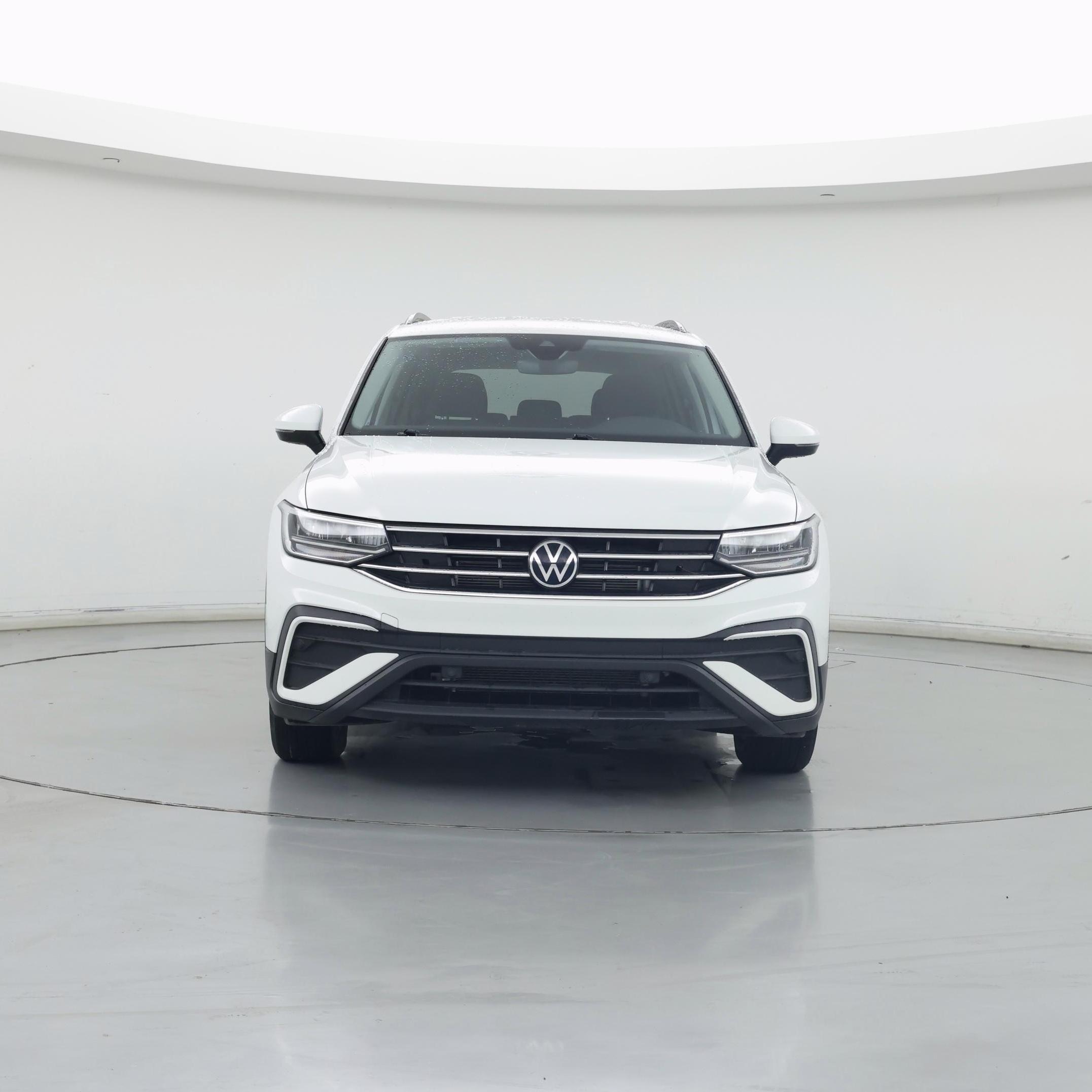 Thumbnail: 2022 Volkswagen Tiguan - 5