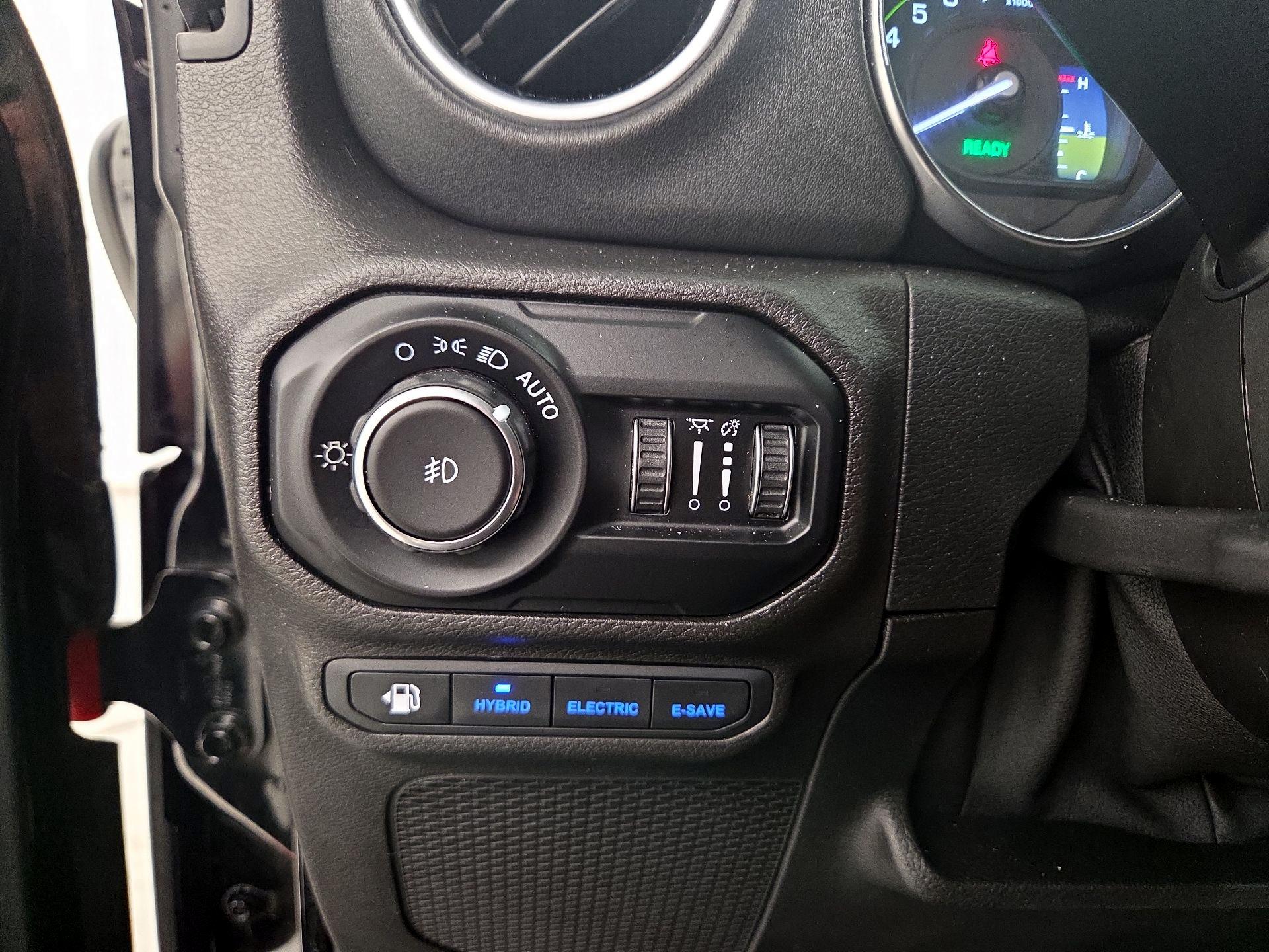Thumbnail: 2021 Jeep Wrangler - 13