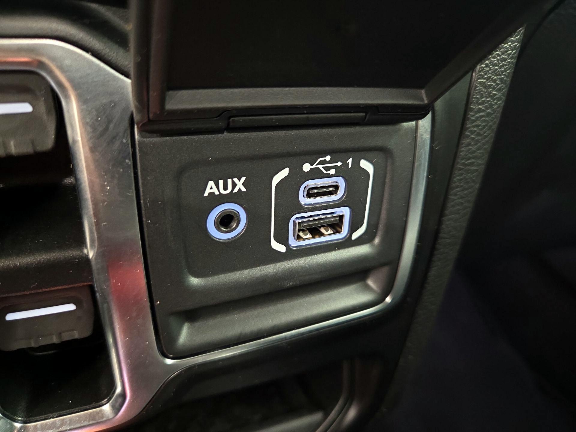 Thumbnail: 2021 Jeep Wrangler - 19