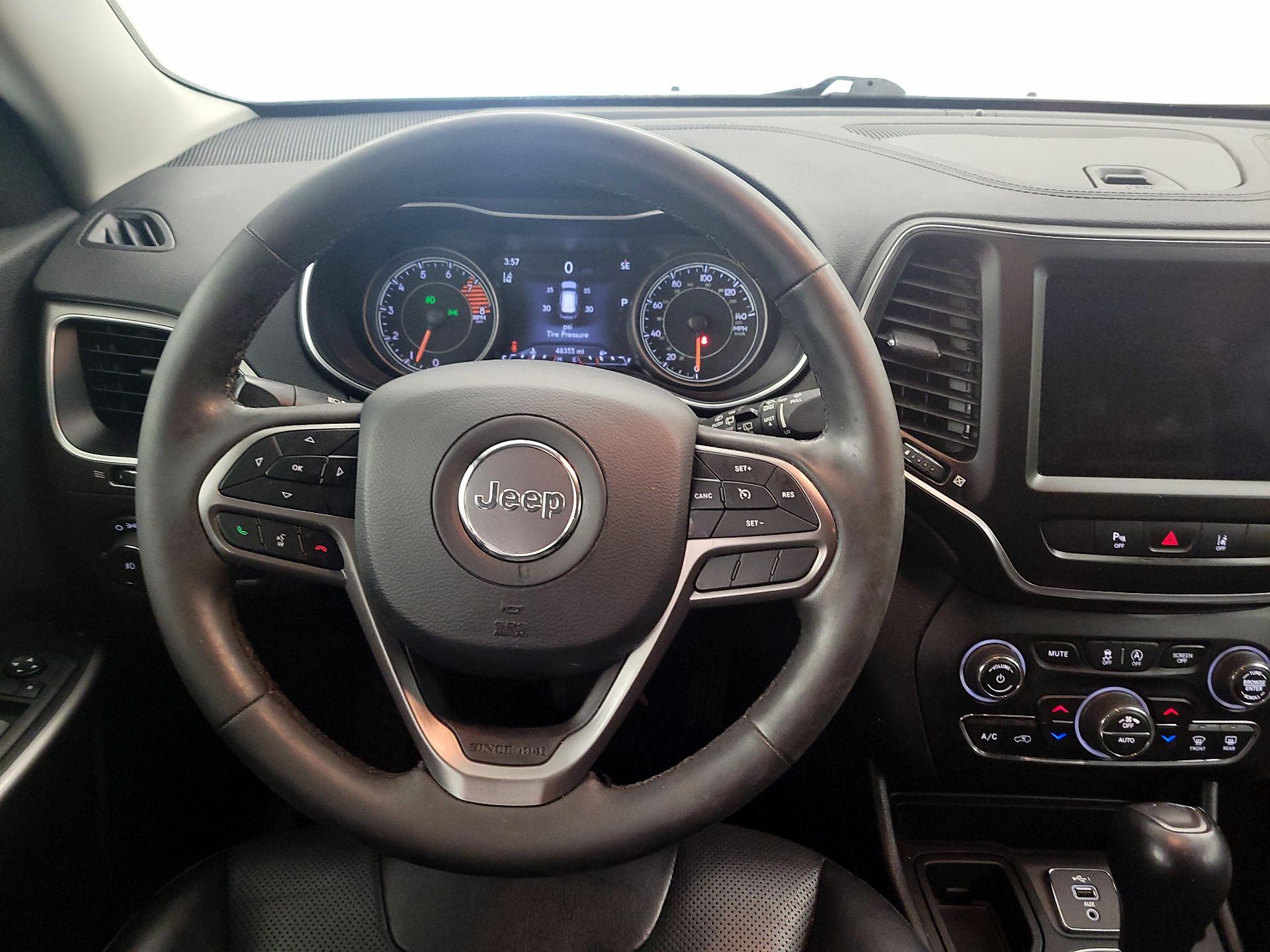 Thumbnail: 2022 Jeep Cherokee - 10