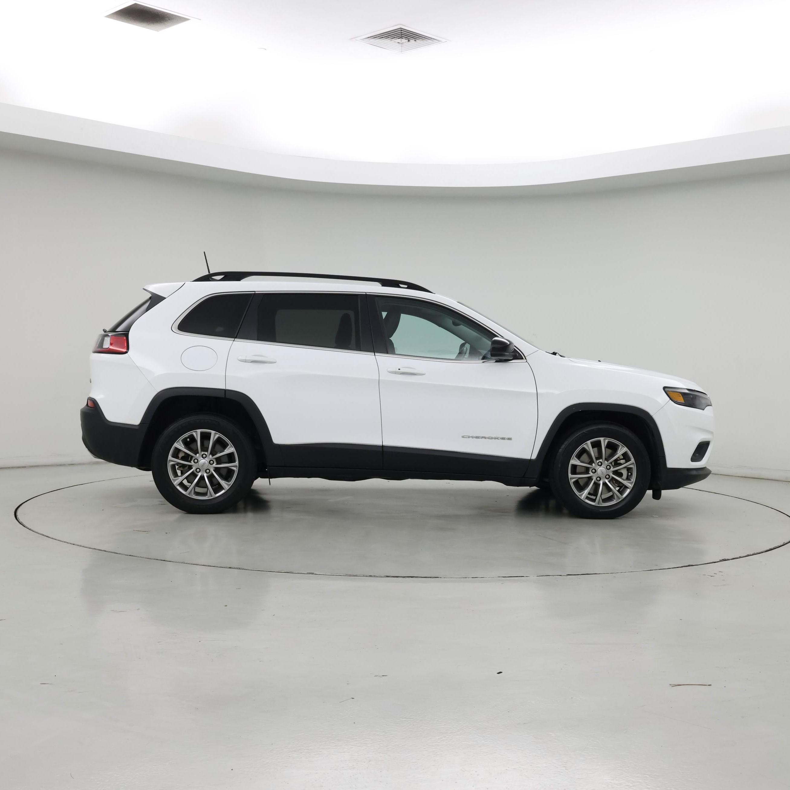 Thumbnail: 2022 Jeep Cherokee - 7