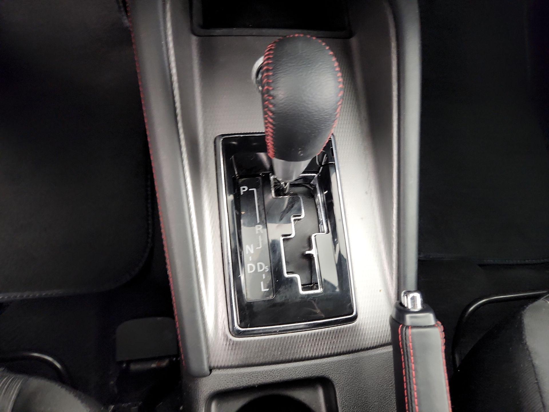 Thumbnail: 2023 Mitsubishi Outlander Sport - 17