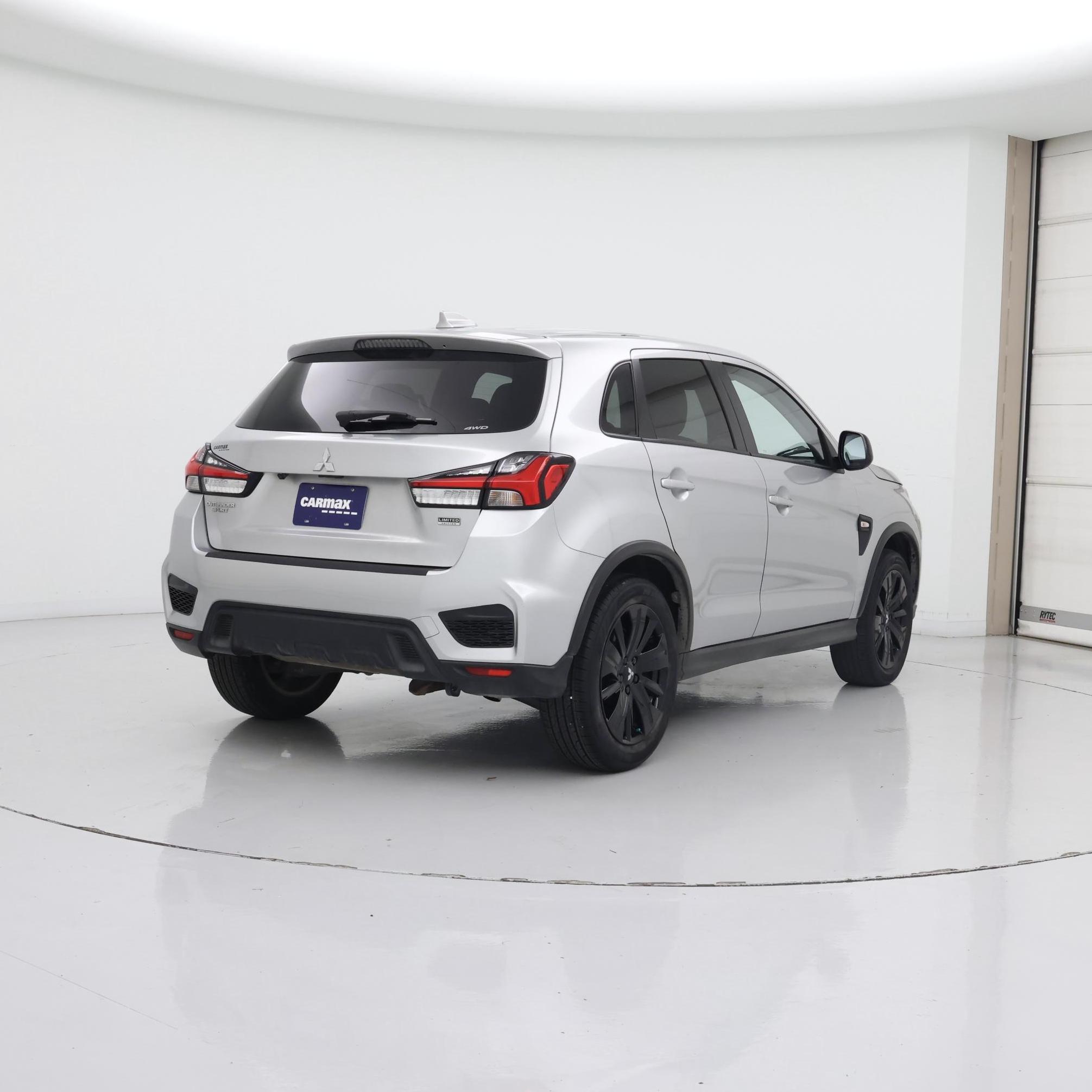 Thumbnail: 2023 Mitsubishi Outlander Sport - 8
