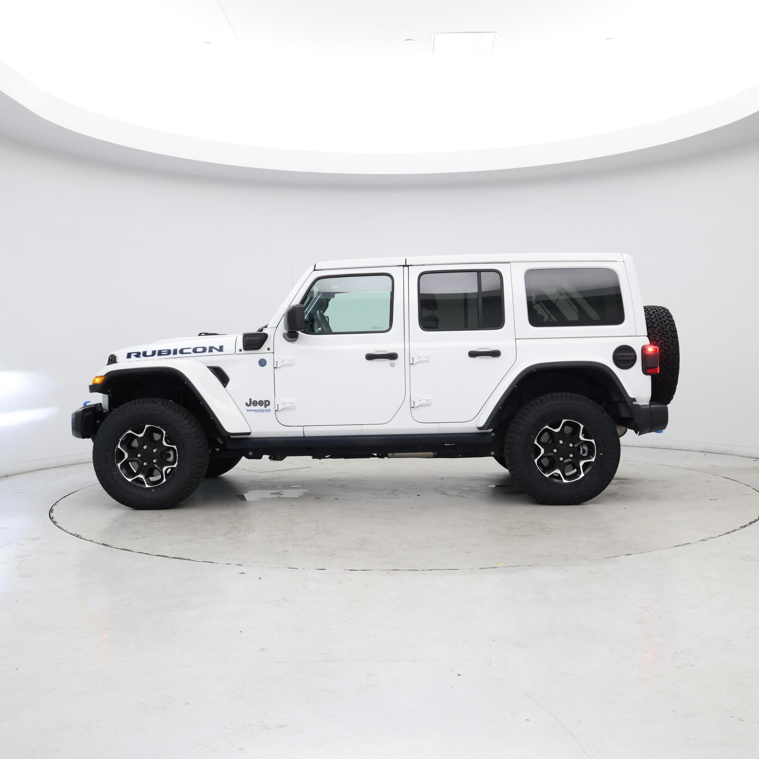 Thumbnail: 2021 Jeep Wrangler - 3