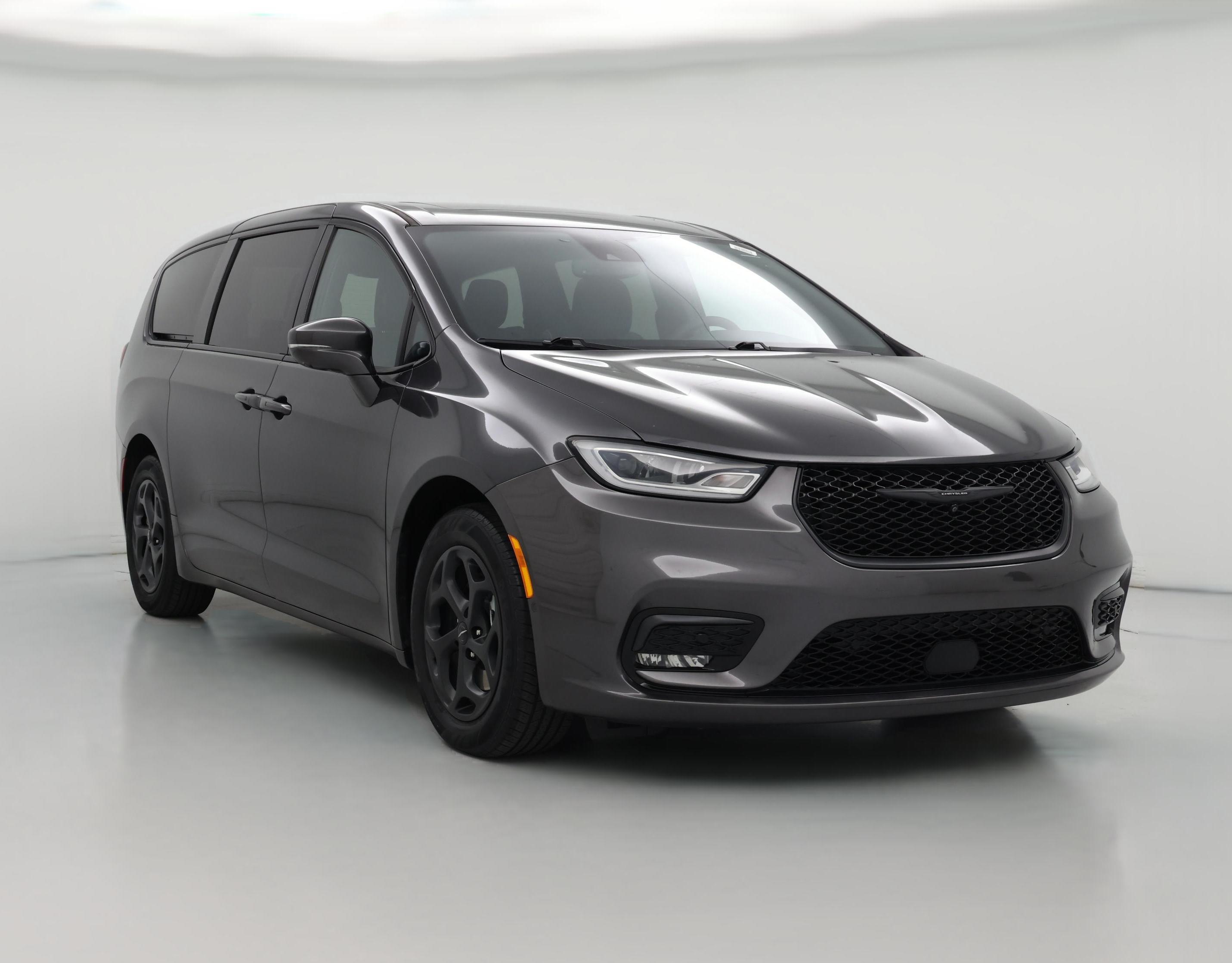 Thumbnail: 2022 Chrysler Pacifica - 1
