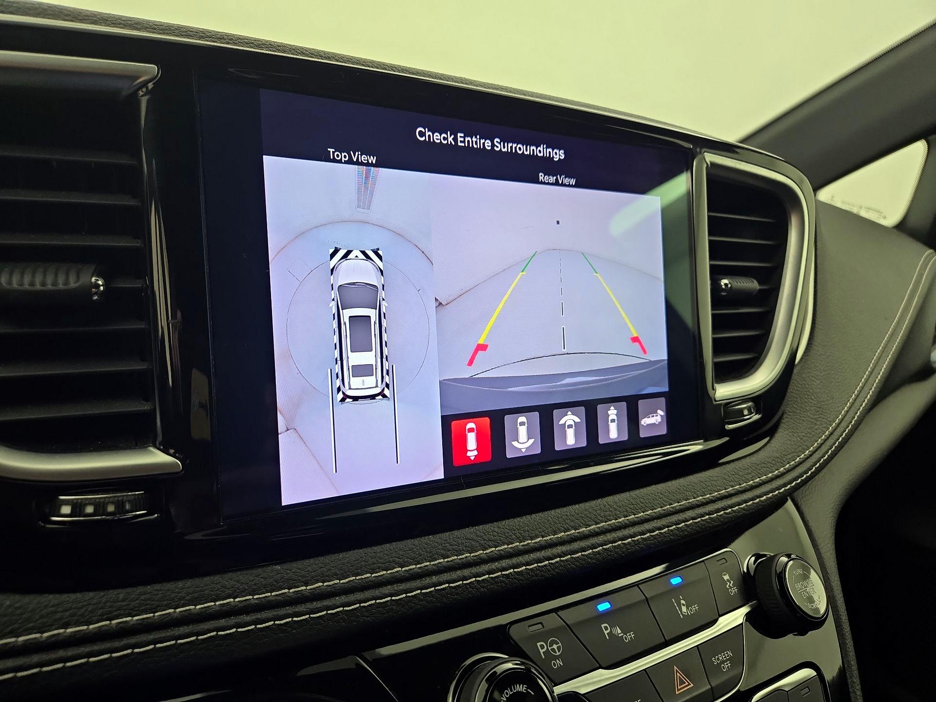 Thumbnail: 2022 Chrysler Pacifica - 15