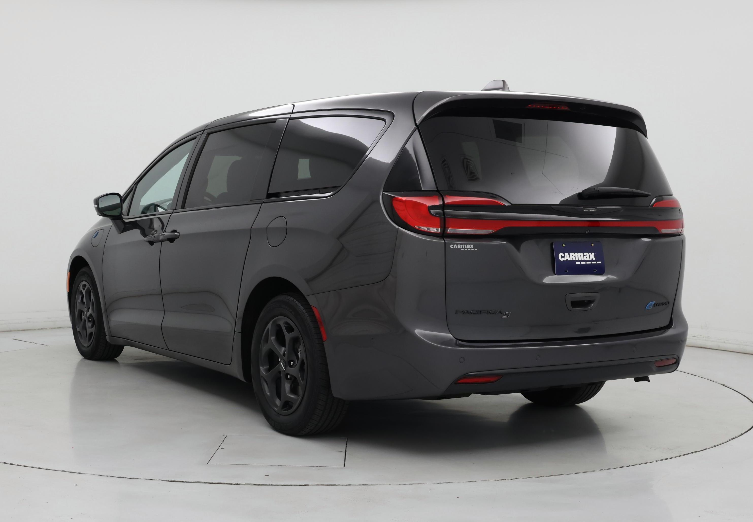 Thumbnail: 2022 Chrysler Pacifica - 2