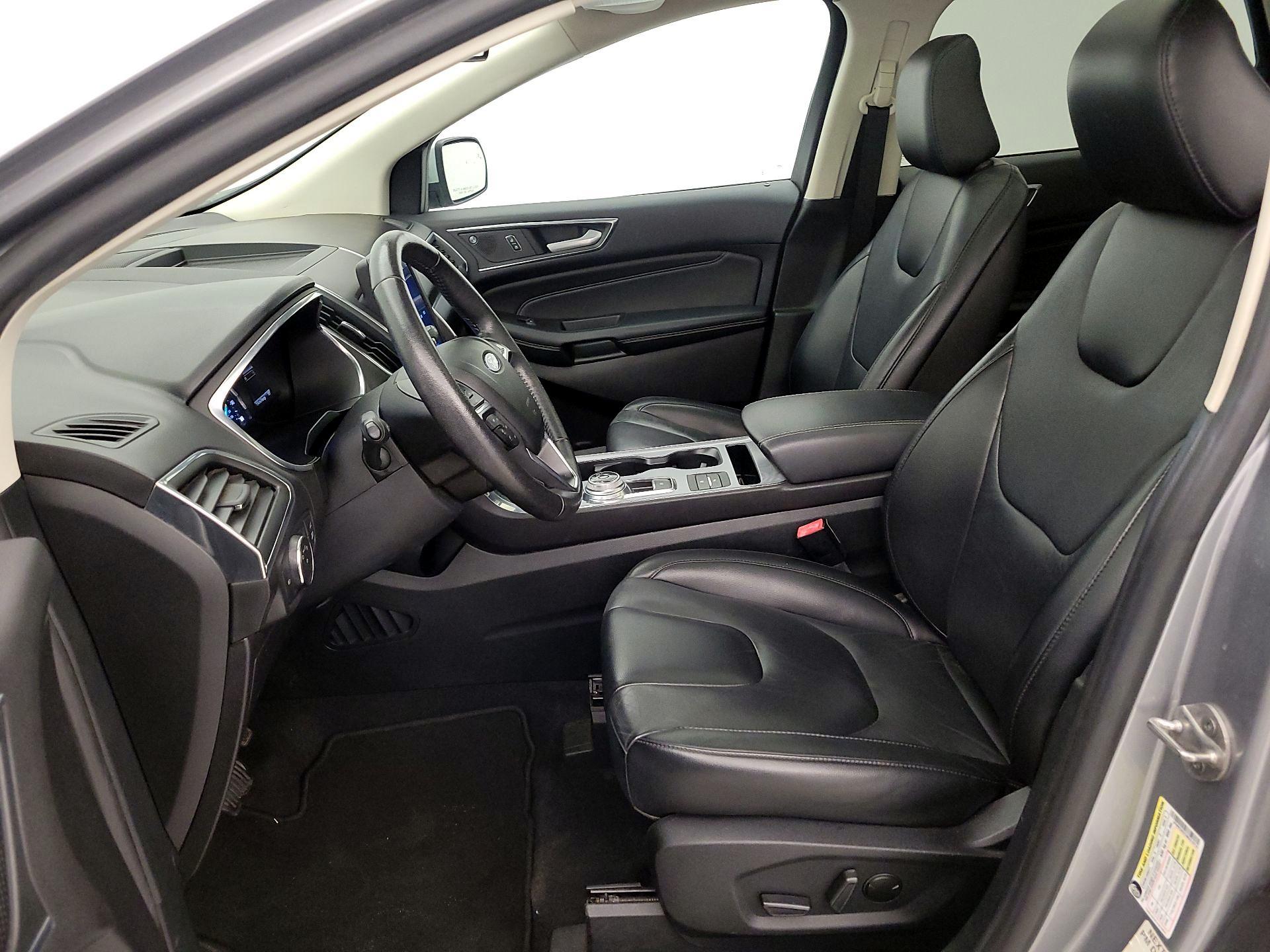 Thumbnail: 2021 Ford Edge - 11