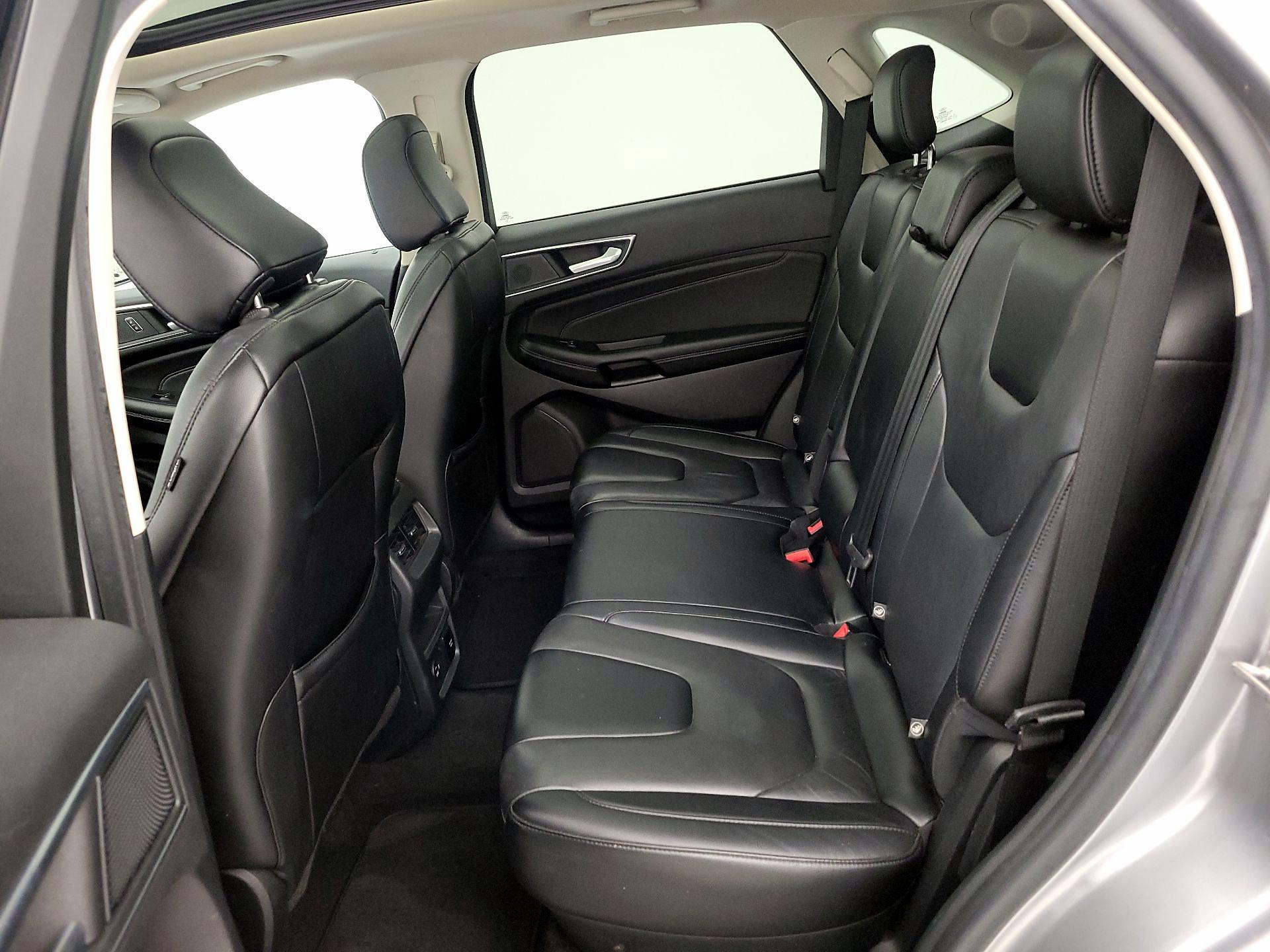 Thumbnail: 2021 Ford Edge - 20