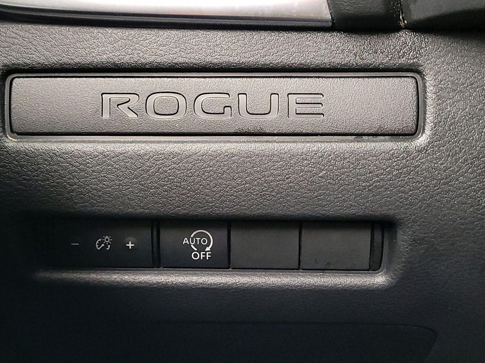 Thumbnail: 2023 Nissan Rogue - 13