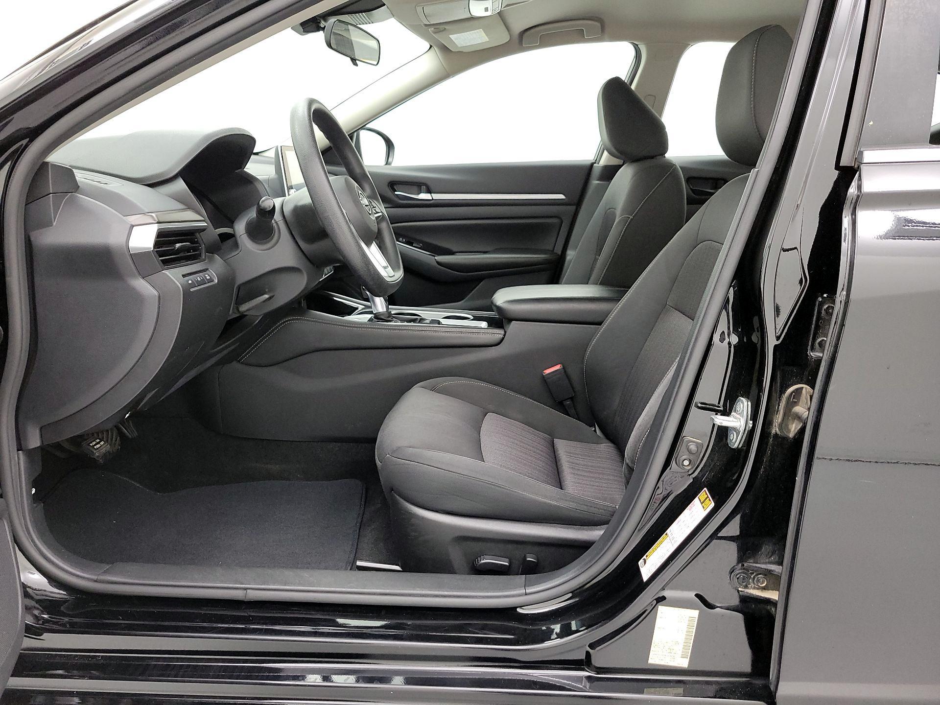 Thumbnail: 2023 Nissan Altima - 11