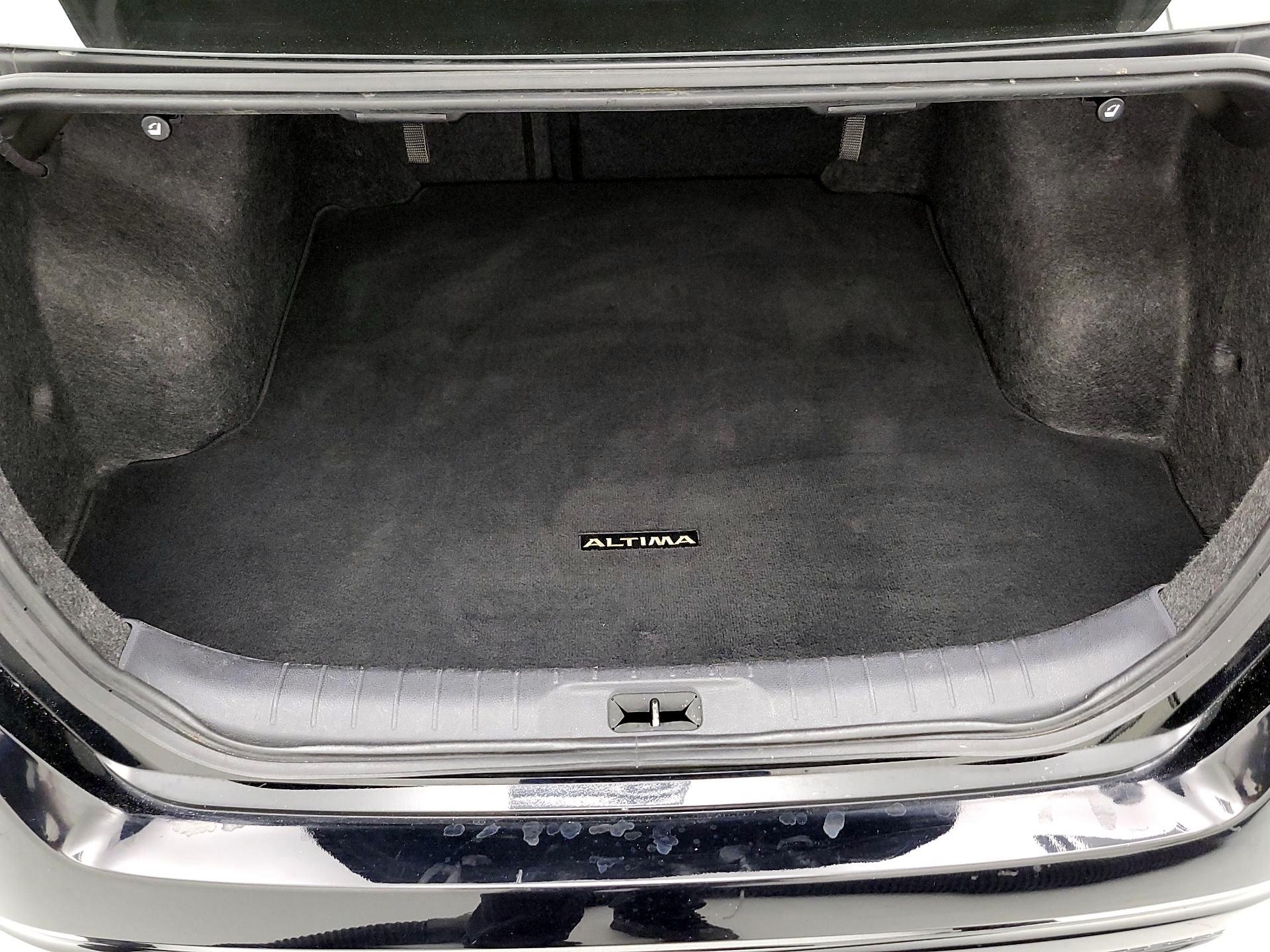 Thumbnail: 2023 Nissan Altima - 20