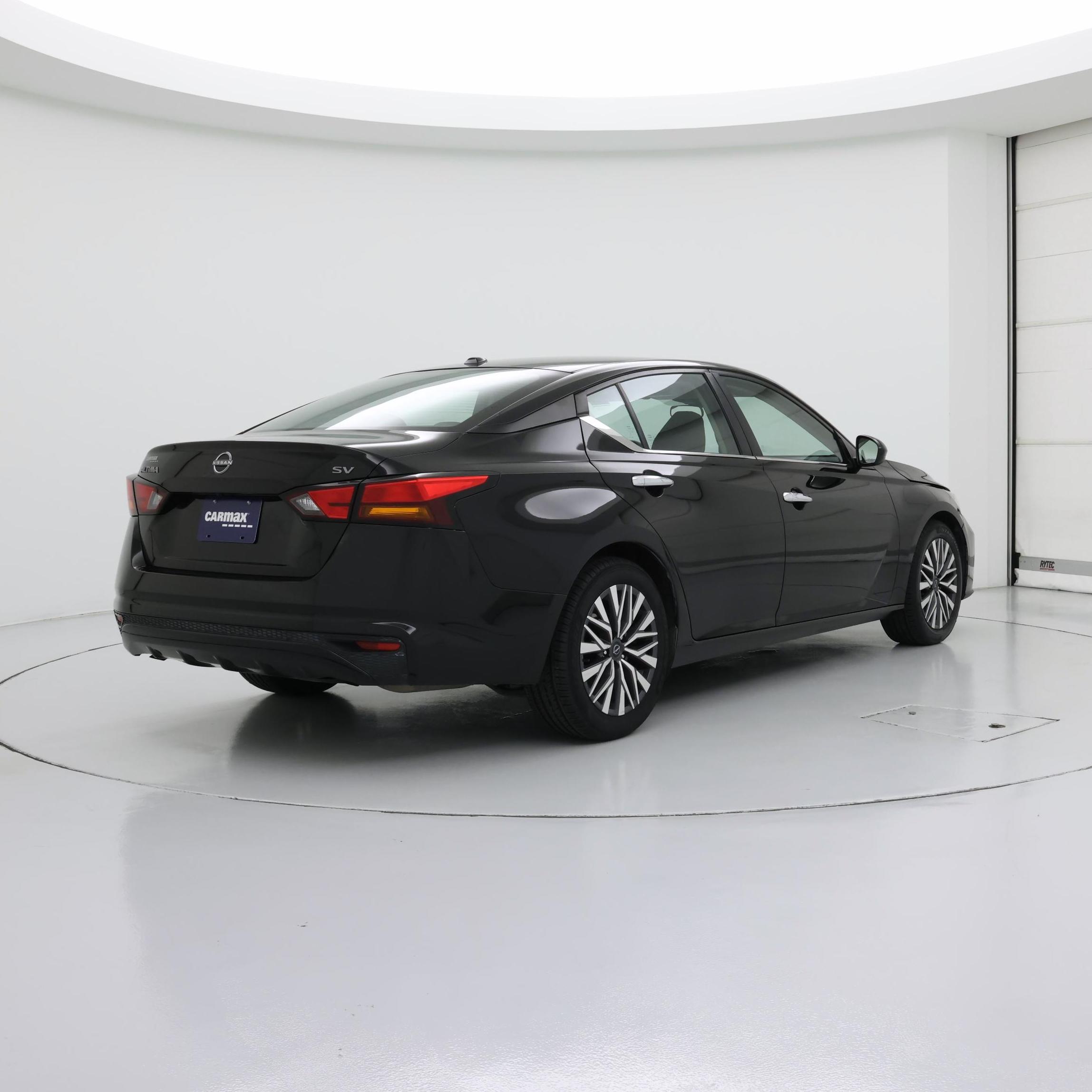 Thumbnail: 2023 Nissan Altima - 8