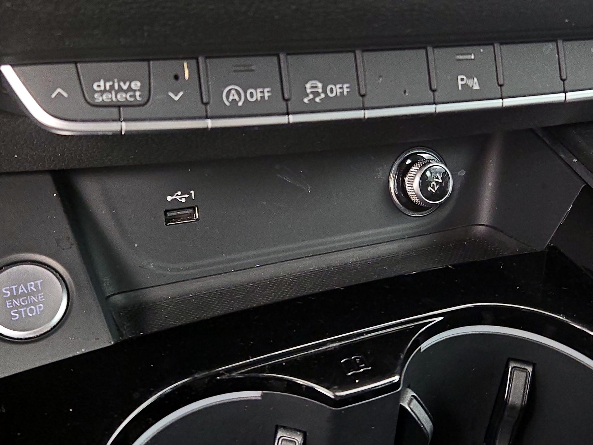 Thumbnail: 2020 Audi A4 - 19