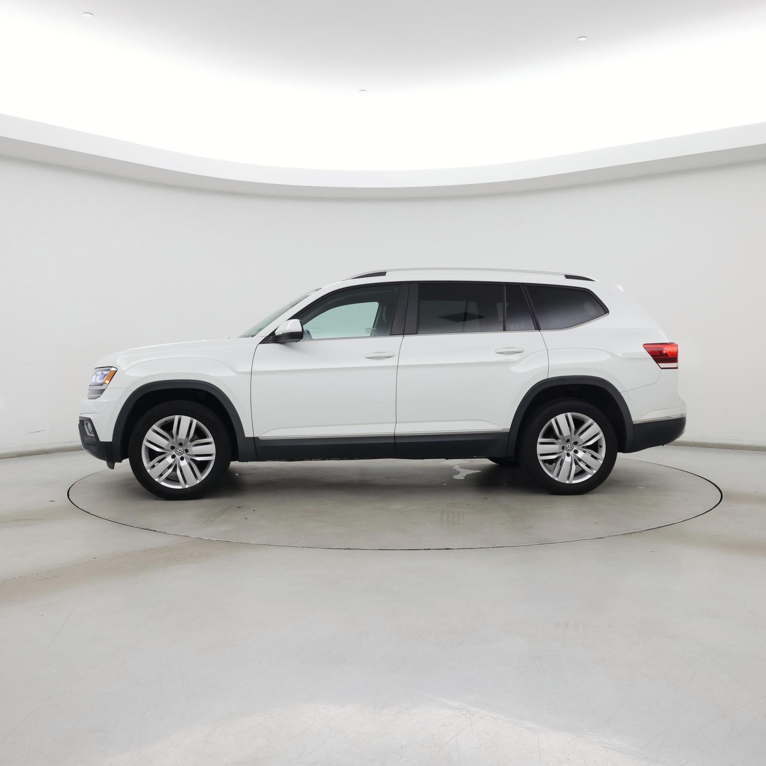 Thumbnail: 2019 Volkswagen Atlas - 3