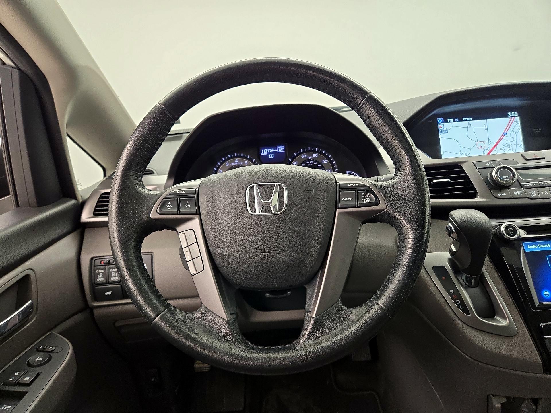 Thumbnail: 2015 Honda Odyssey - 10