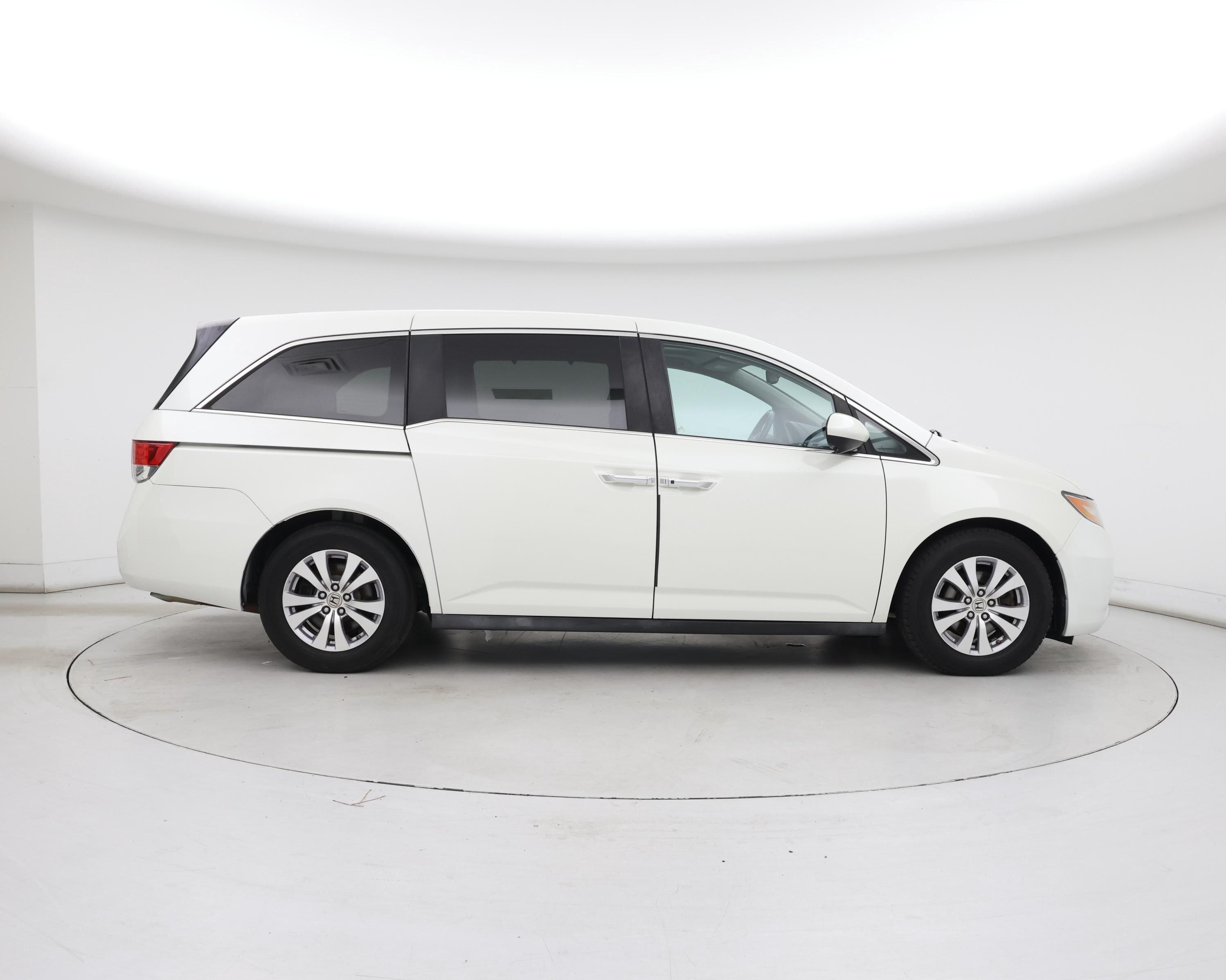 Thumbnail: 2015 Honda Odyssey - 7