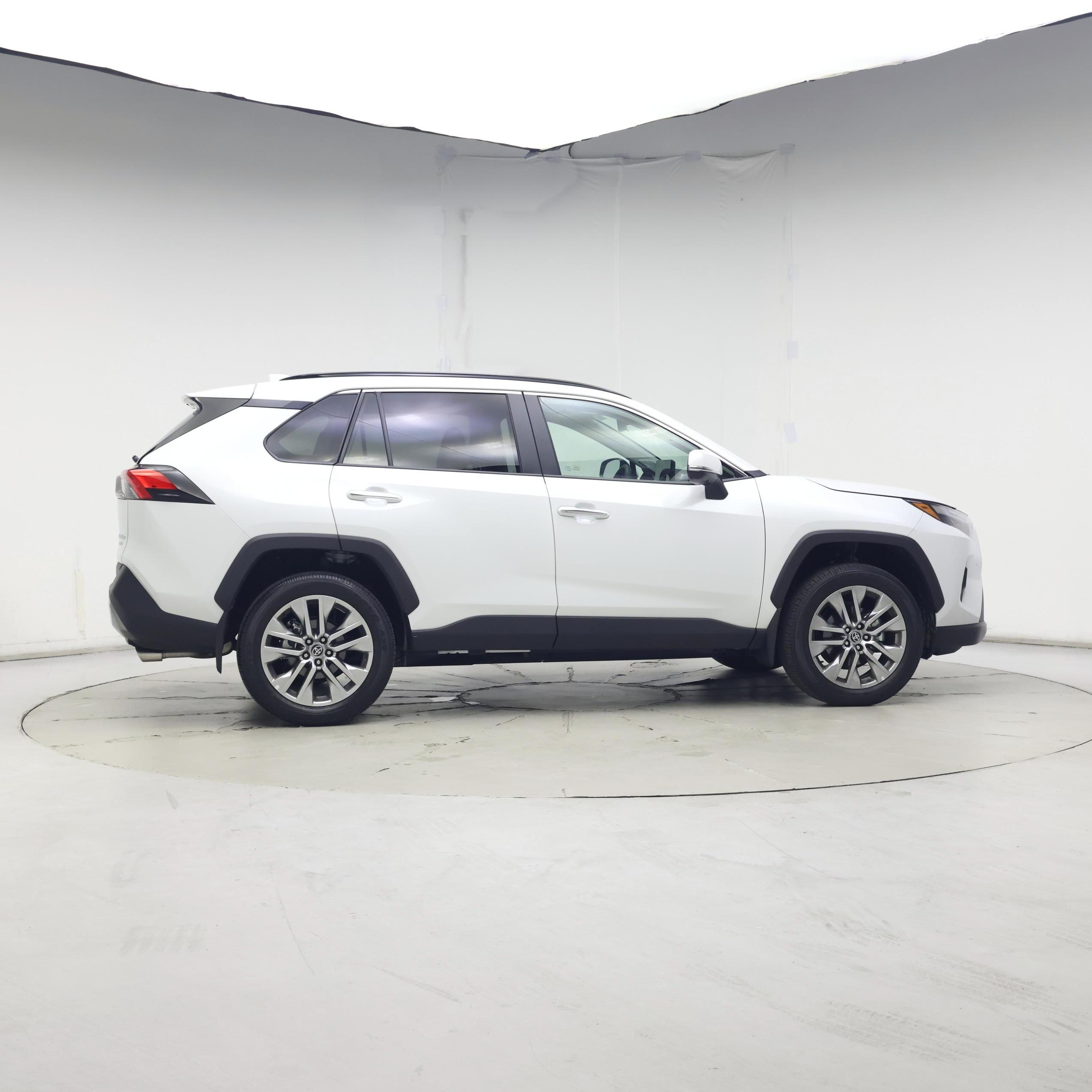 Thumbnail: 2025 Toyota RAV4 - 7