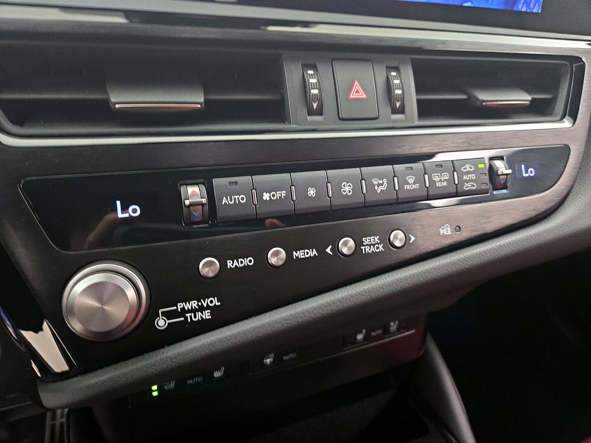 Thumbnail: 2023 Lexus ES - 17