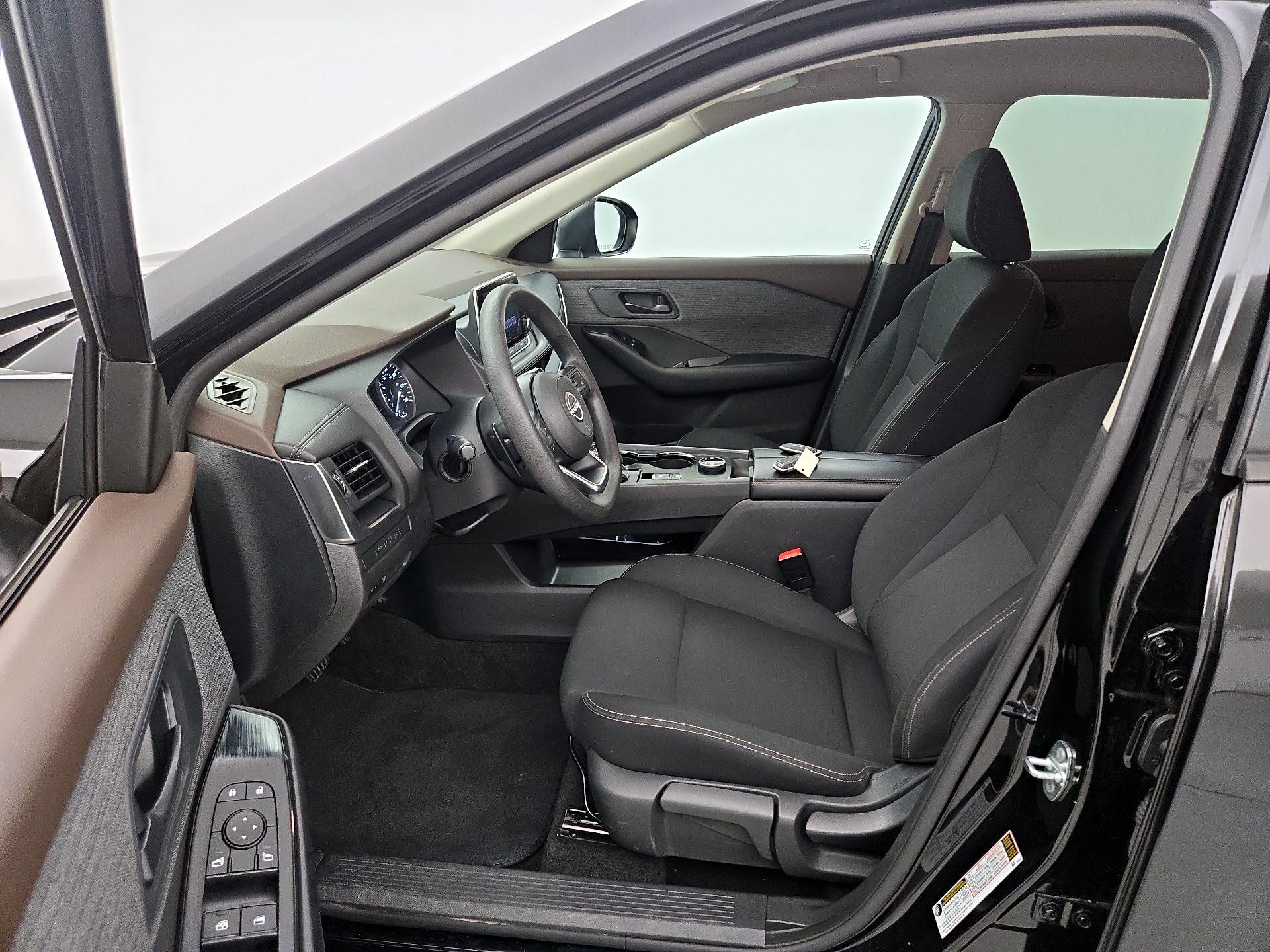 Thumbnail: 2023 Nissan Rogue - 11