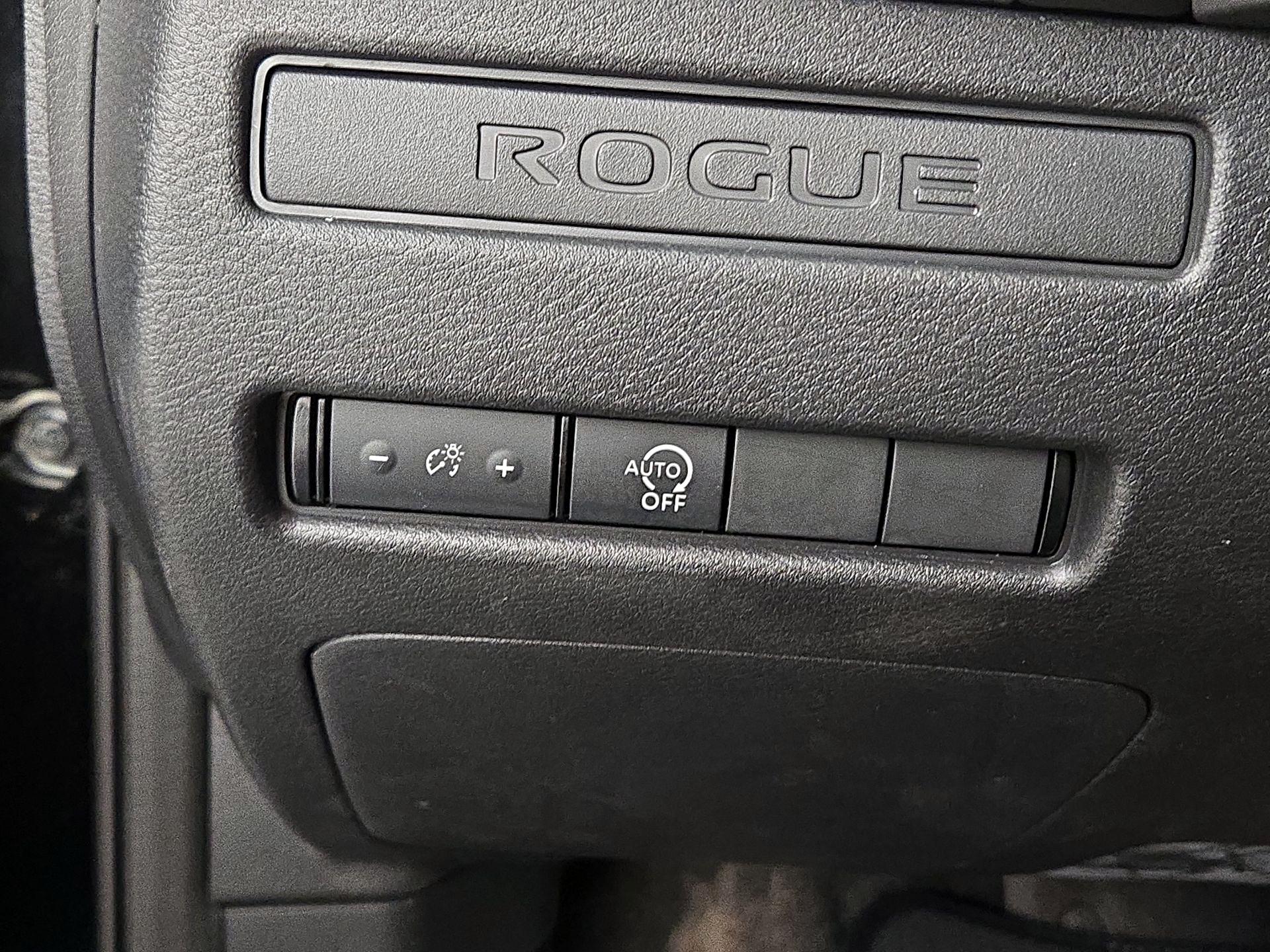Thumbnail: 2023 Nissan Rogue - 13