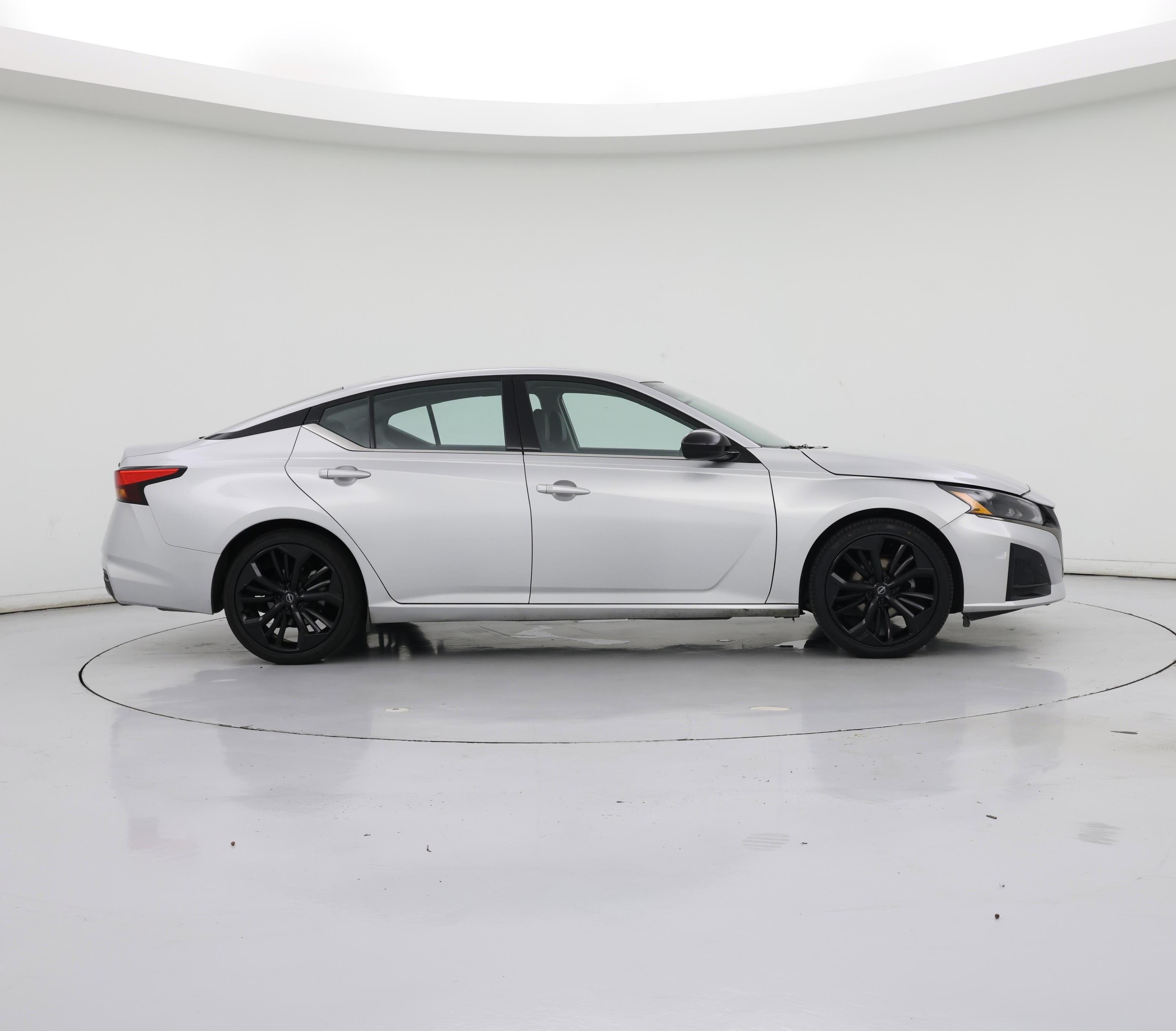 Thumbnail: 2023 Nissan Altima - 7