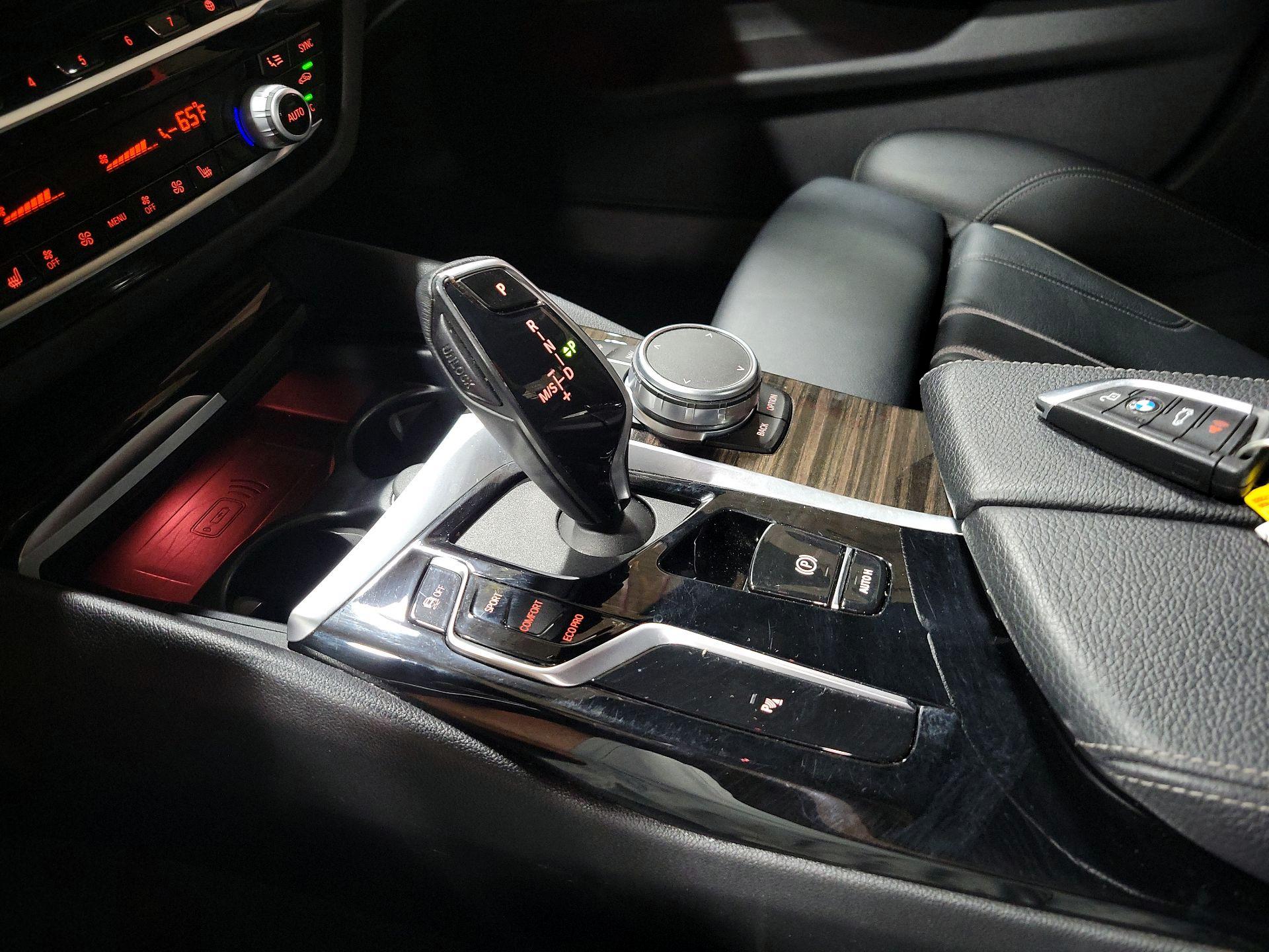 Thumbnail: 2021 BMW 5 Series - 17
