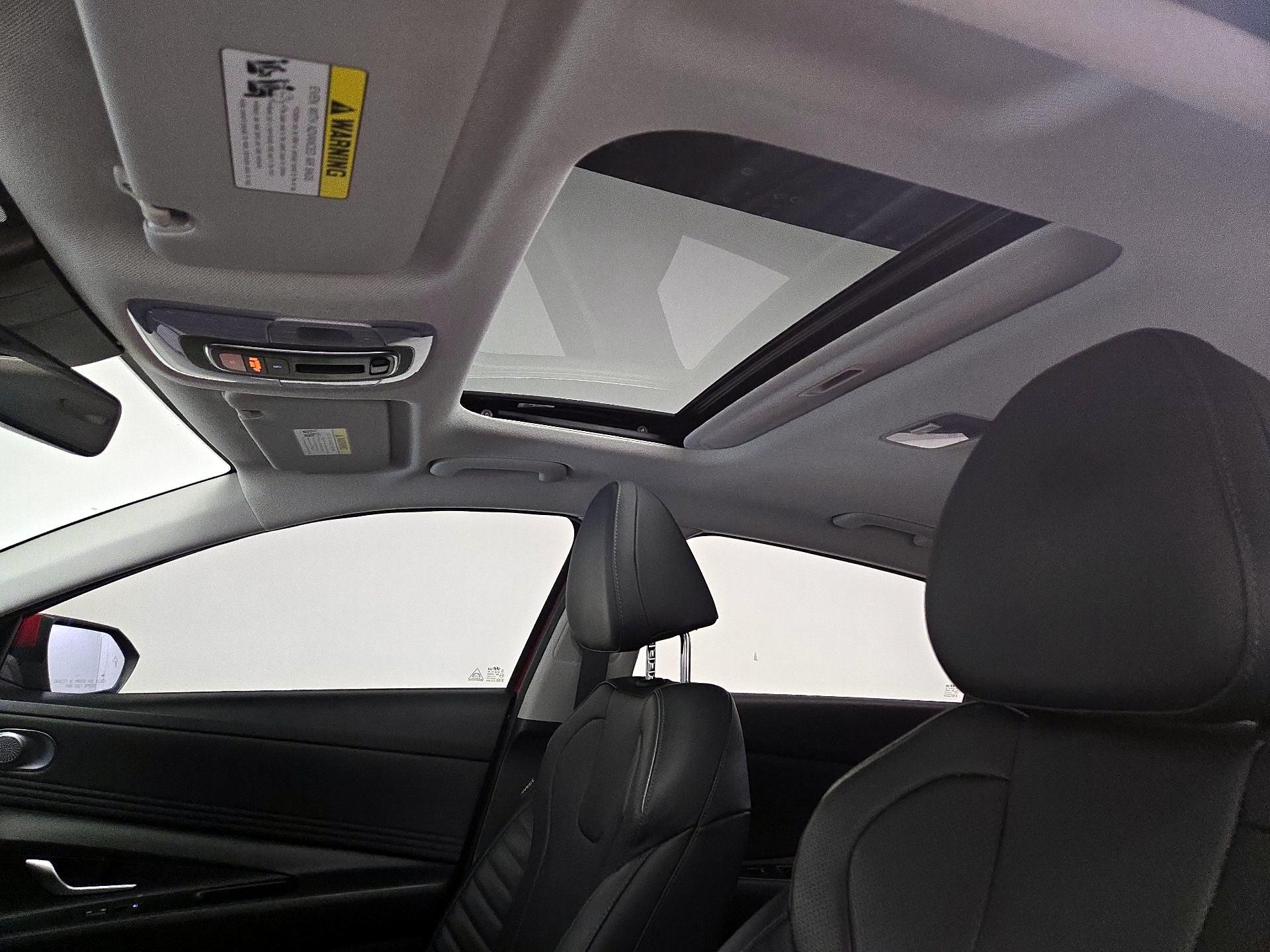 Thumbnail: 2022 Hyundai Elantra - 20