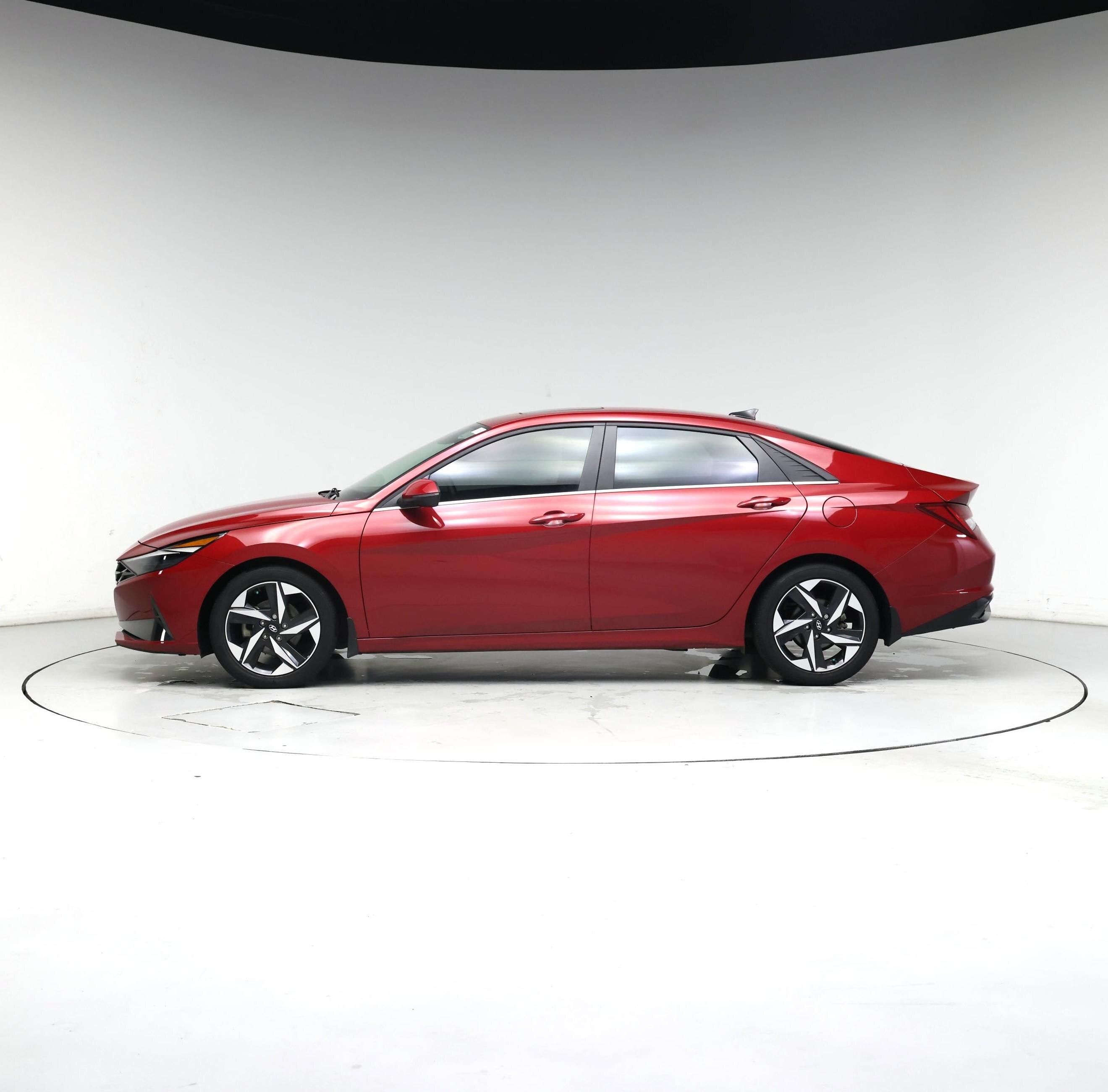 Thumbnail: 2022 Hyundai Elantra - 3