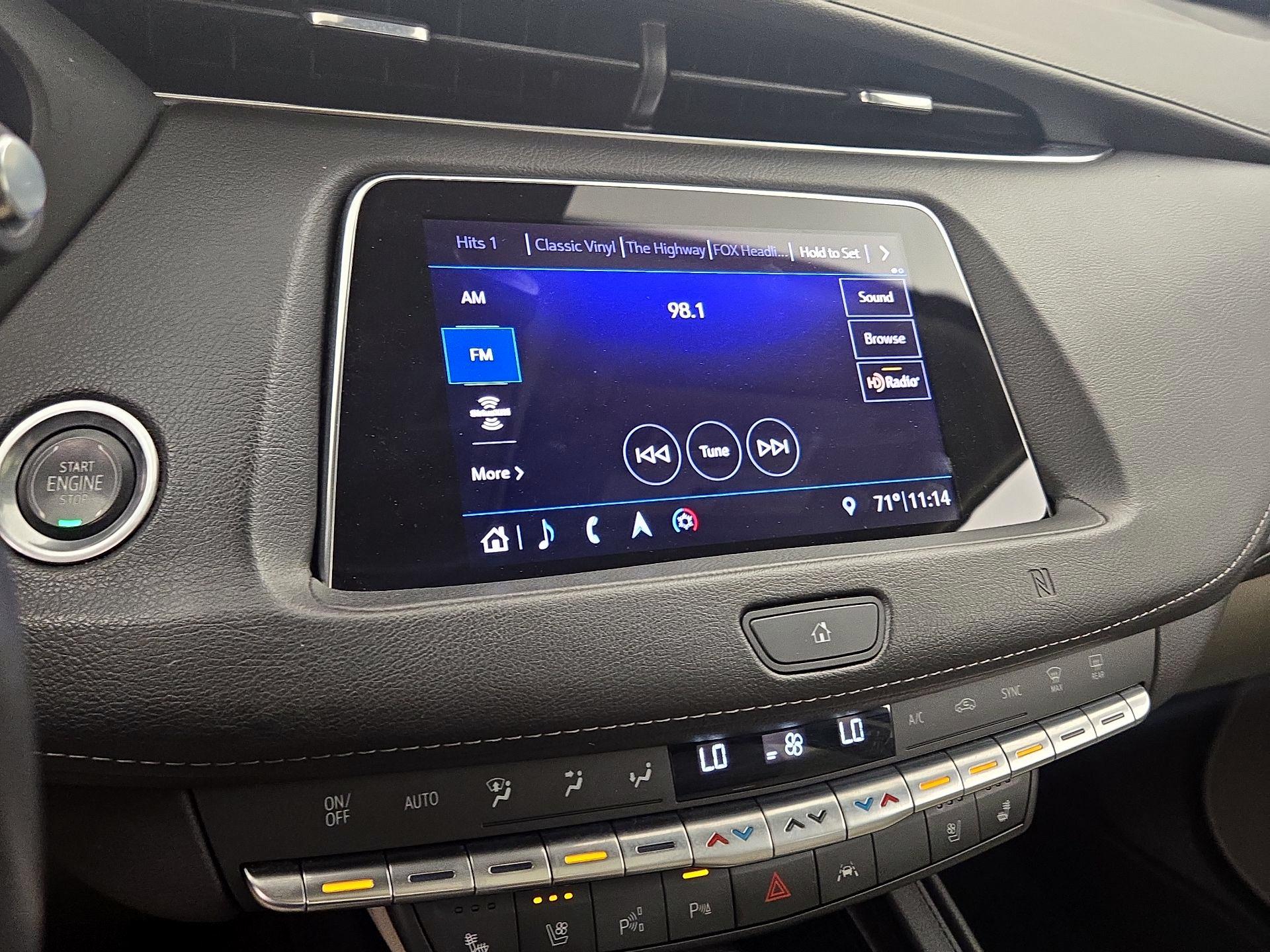 Thumbnail: 2019 Cadillac XT4 - 16