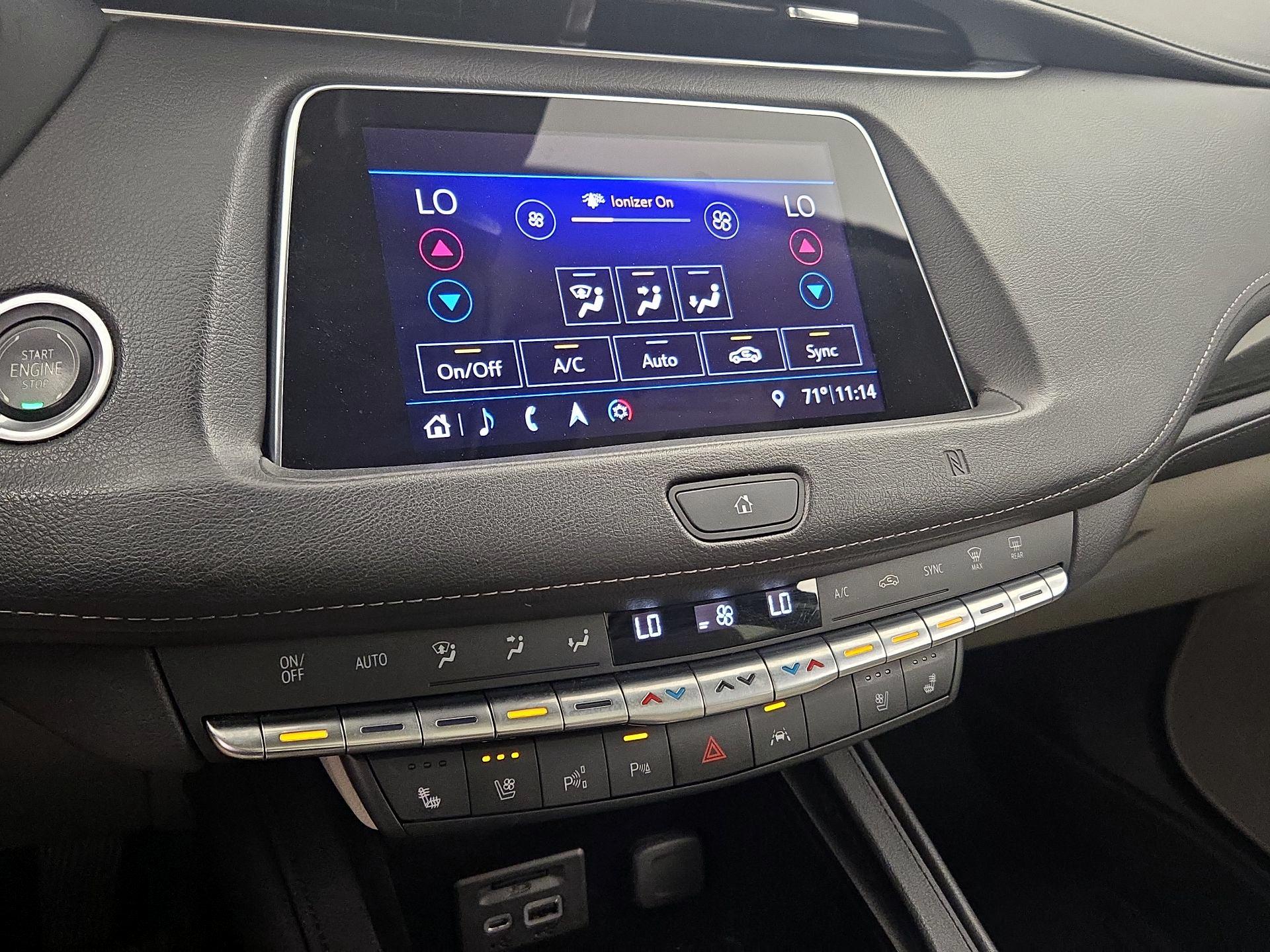 Thumbnail: 2019 Cadillac XT4 - 17