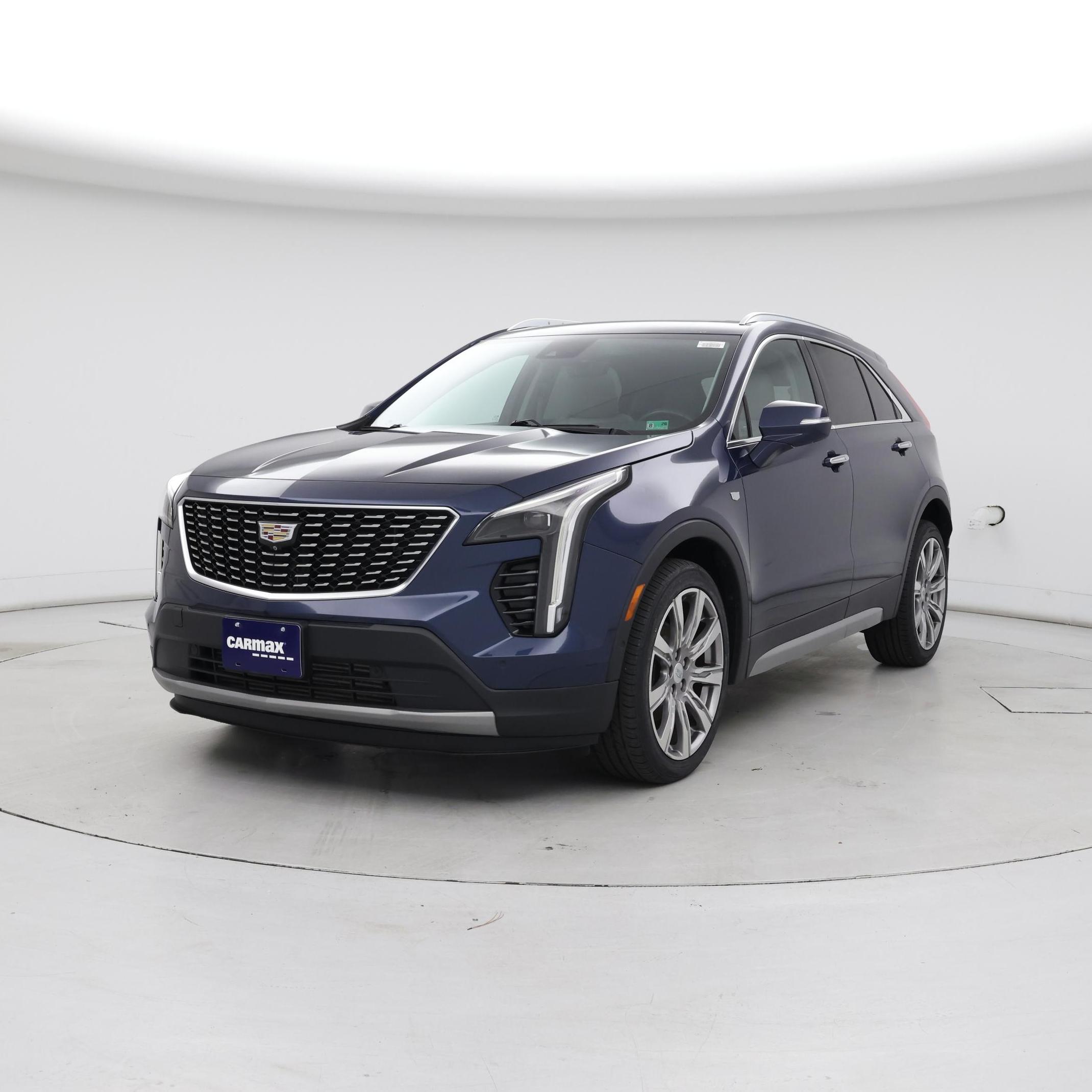 Thumbnail: 2019 Cadillac XT4 - 4