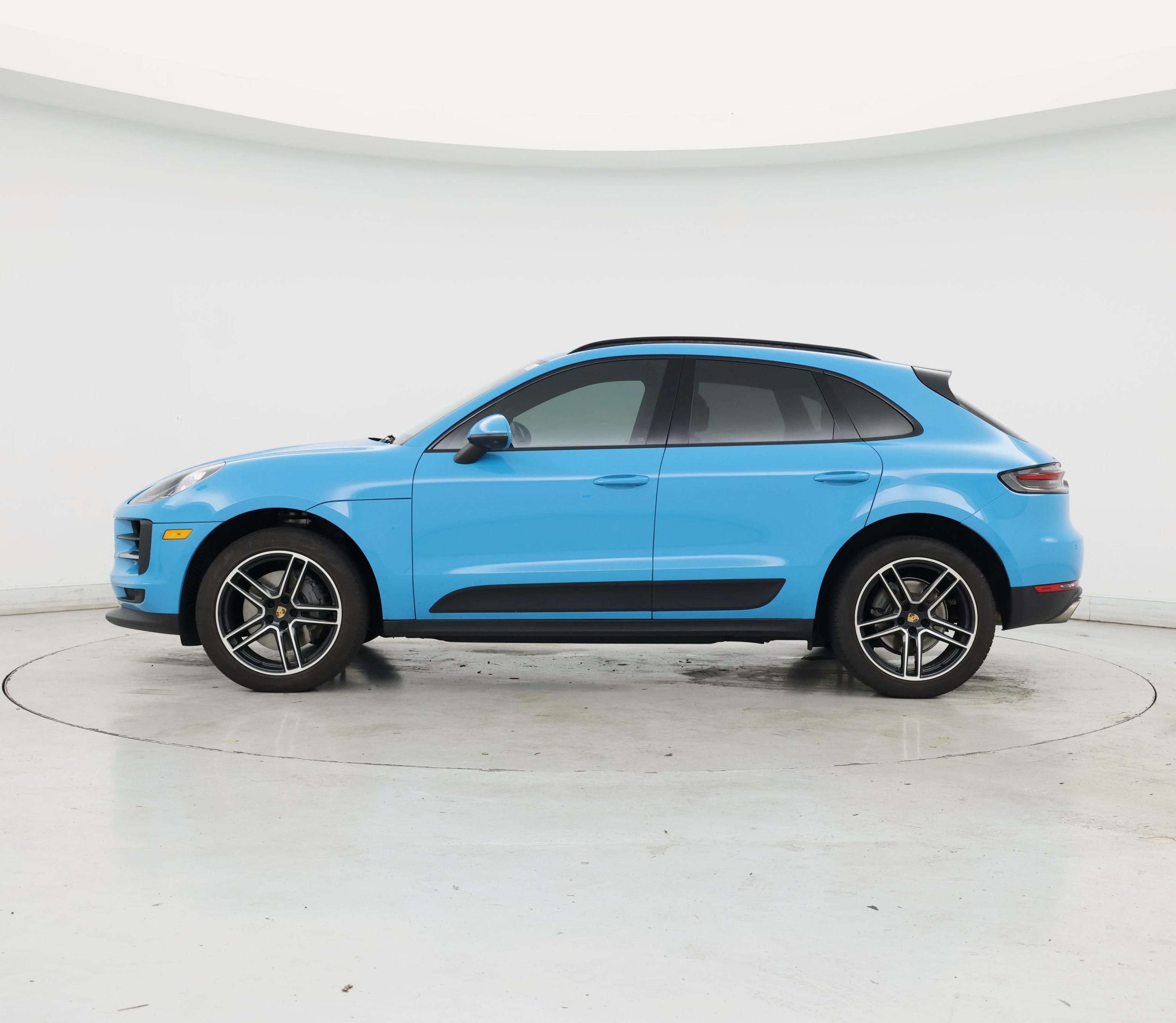 Thumbnail: 2020 Porsche Macan - 3