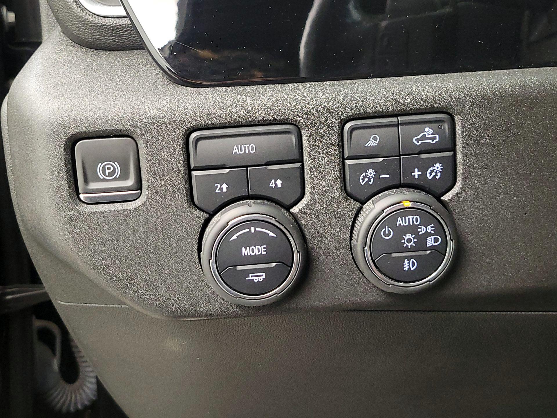 Thumbnail: 2023 Chevrolet Silverado 1500 - 13