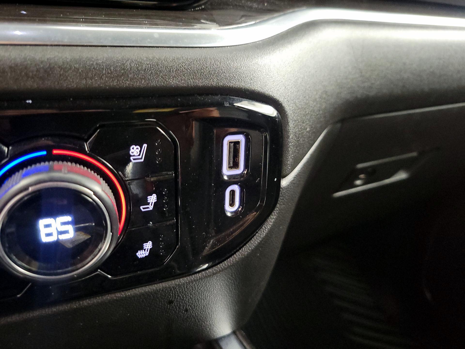 Thumbnail: 2023 Chevrolet Silverado 1500 - 19